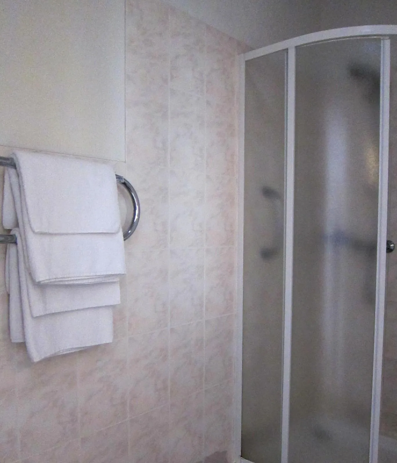 Shower in Hotel Vilmaja