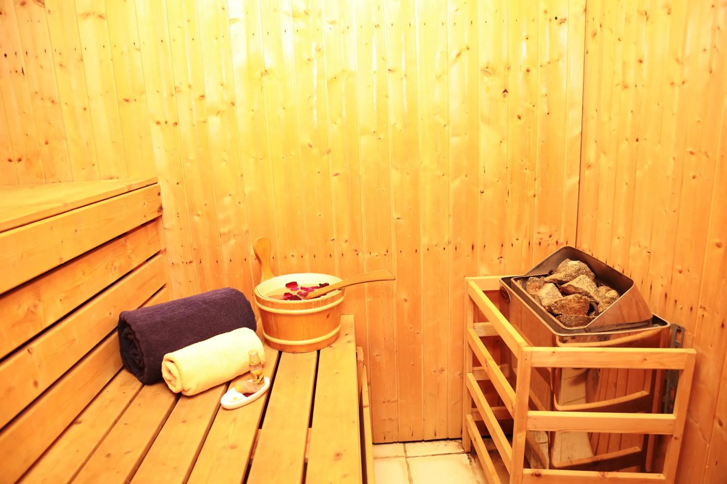 Spa and wellness centre/facilities in Sharjah Palace Hotel