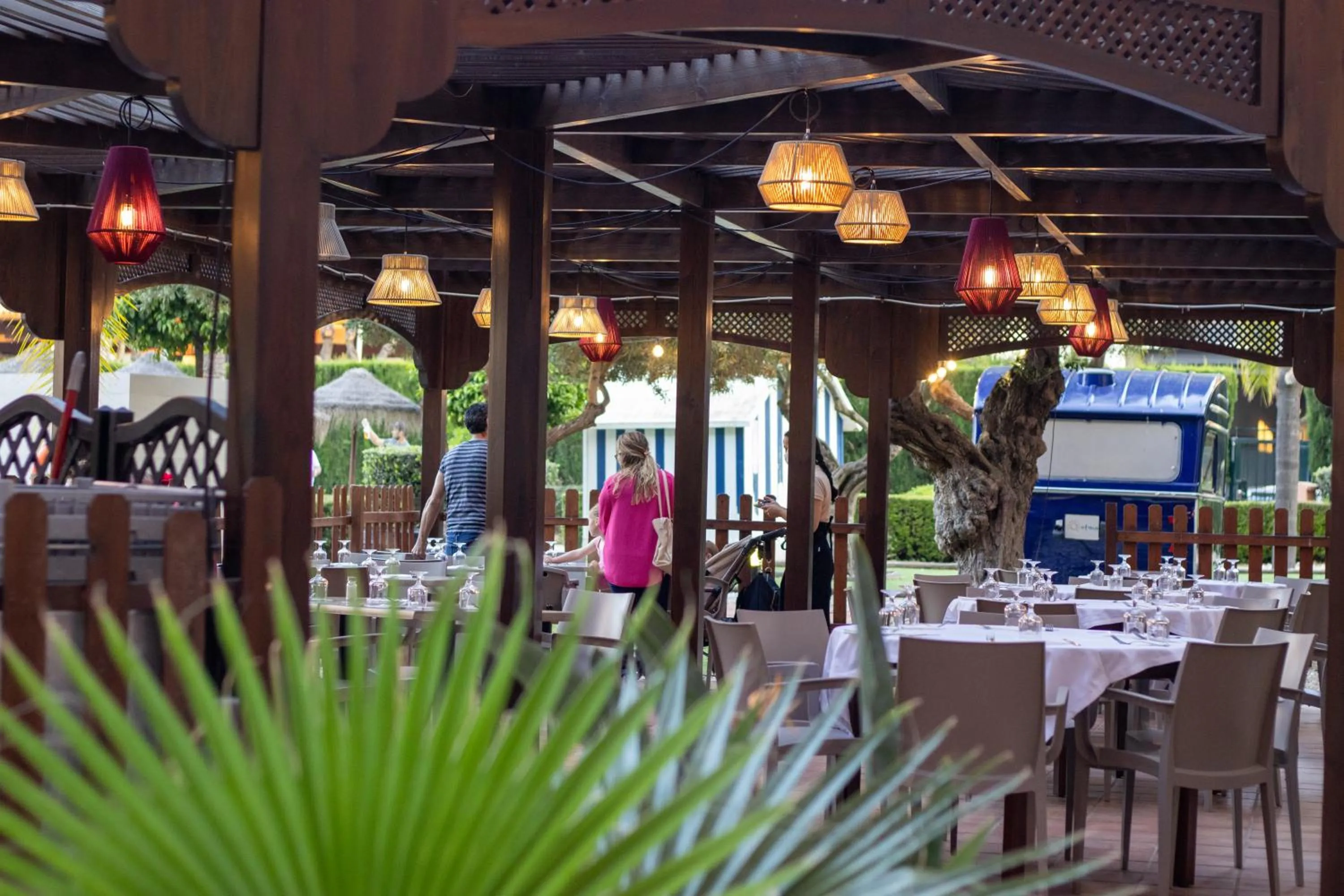 Restaurant/places to eat in Ohtels Islantilla