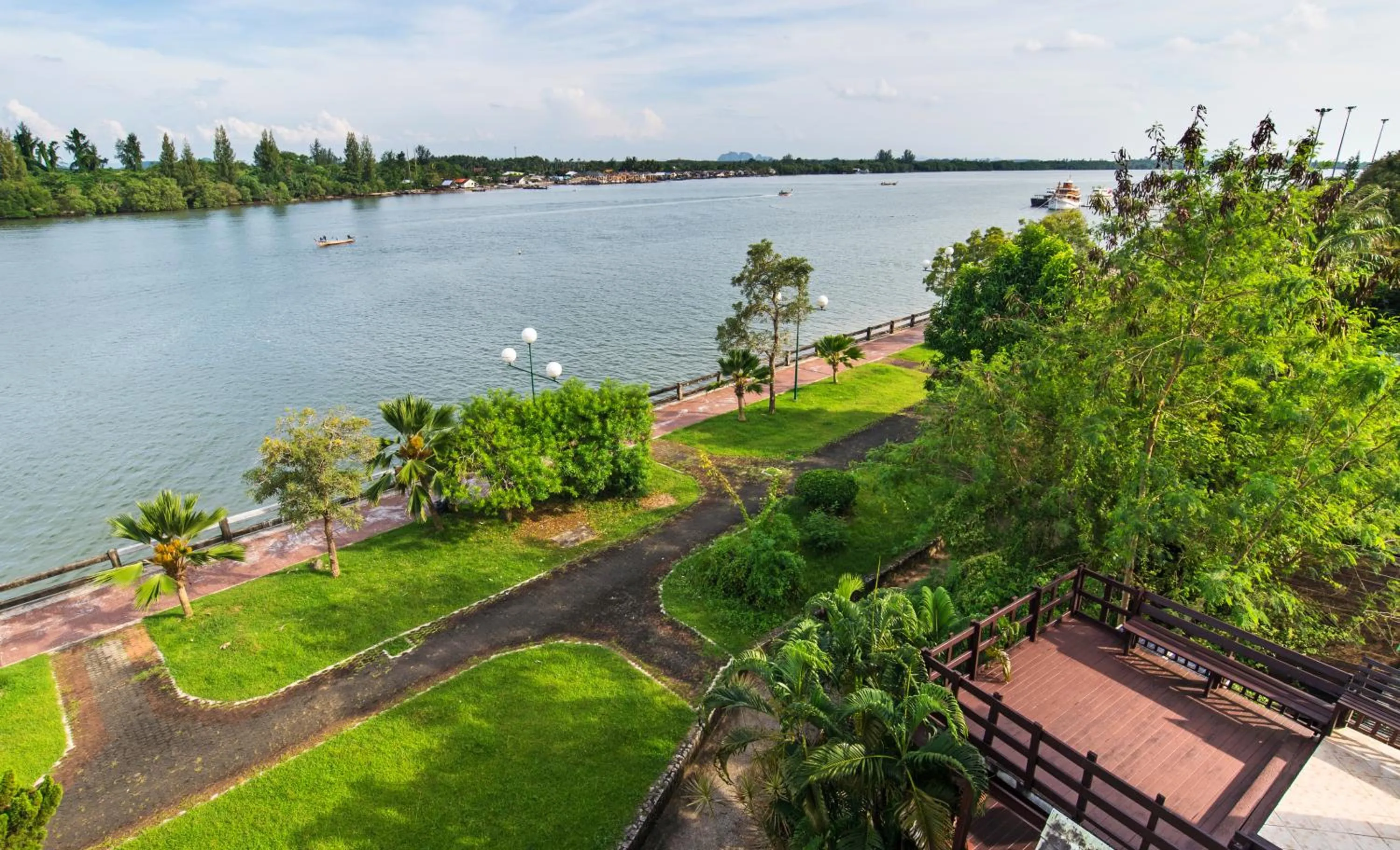 Krabi City Seaview Hotel