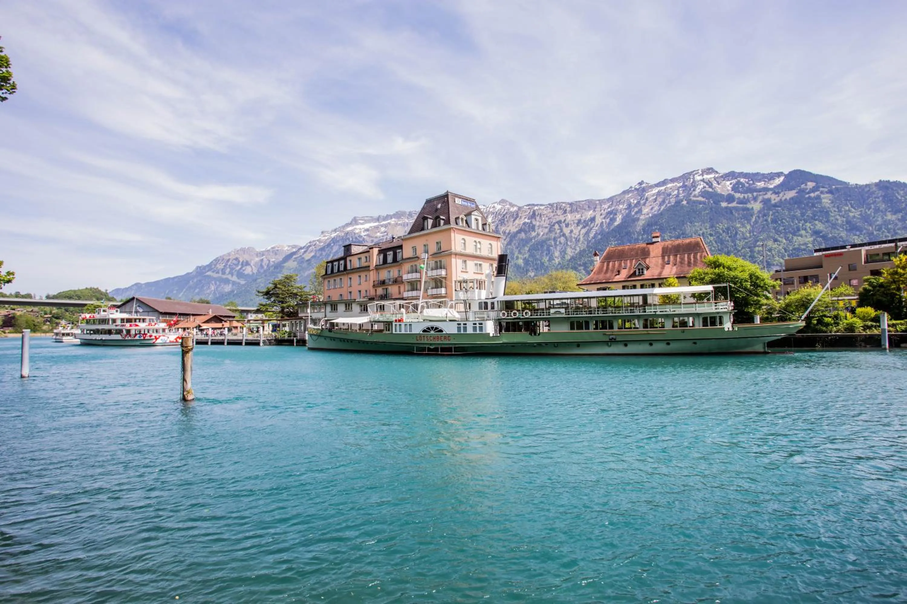 Facade/entrance in Hotel Du Lac