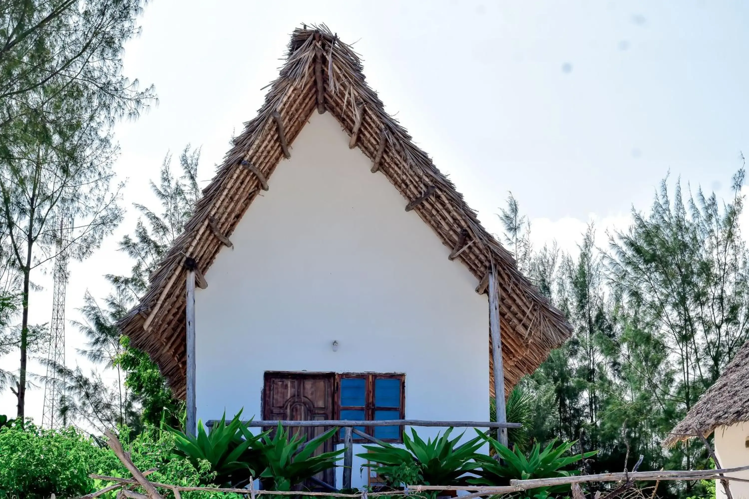 Deluxe Double Room with Sea View in Blue Earth Beach Bungalow Deluxe Double Room with Sea View in Blue Earth Beach Bungalow