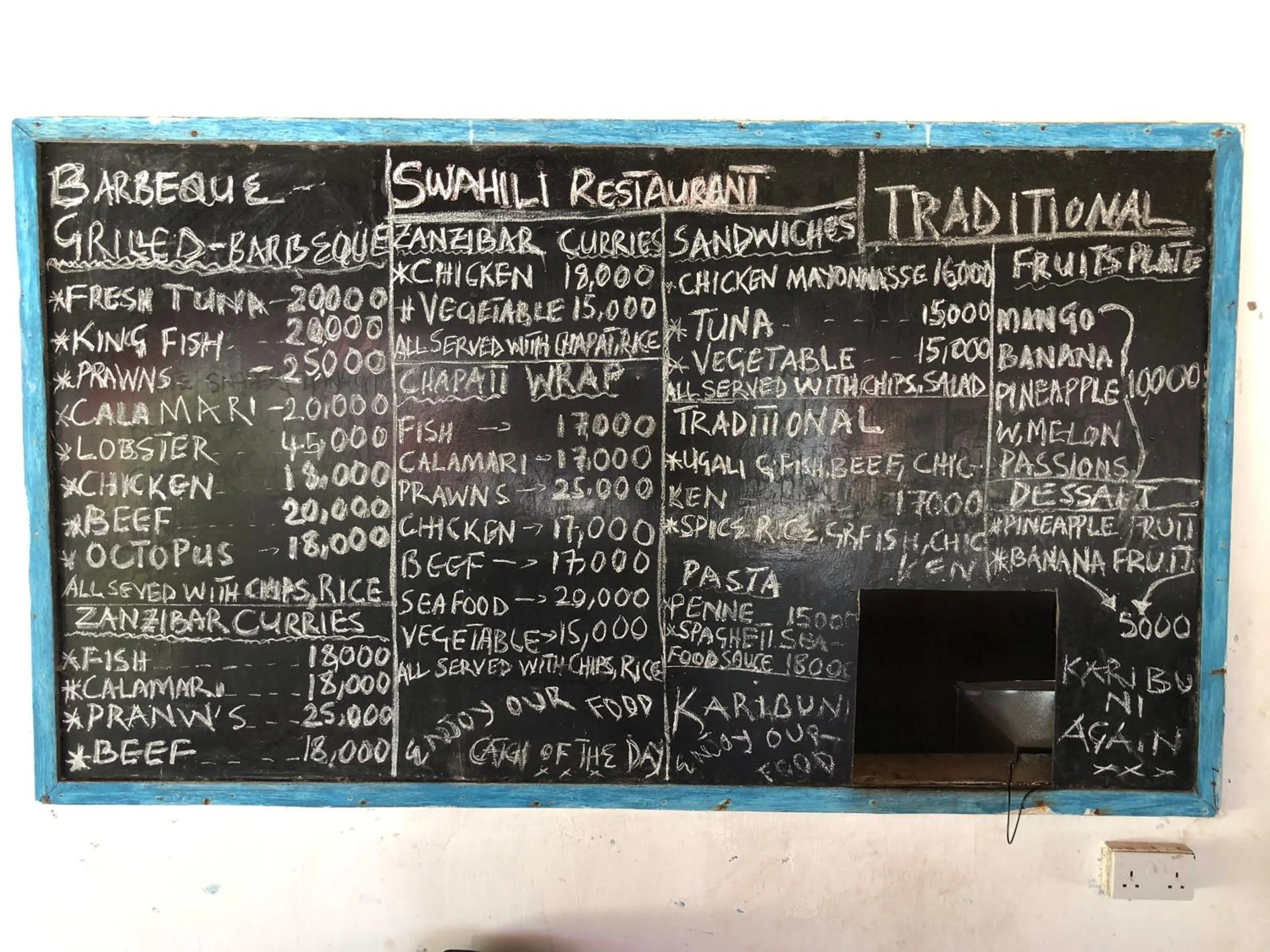 Restaurant/places to eat in Blue Earth Beach Bungalow