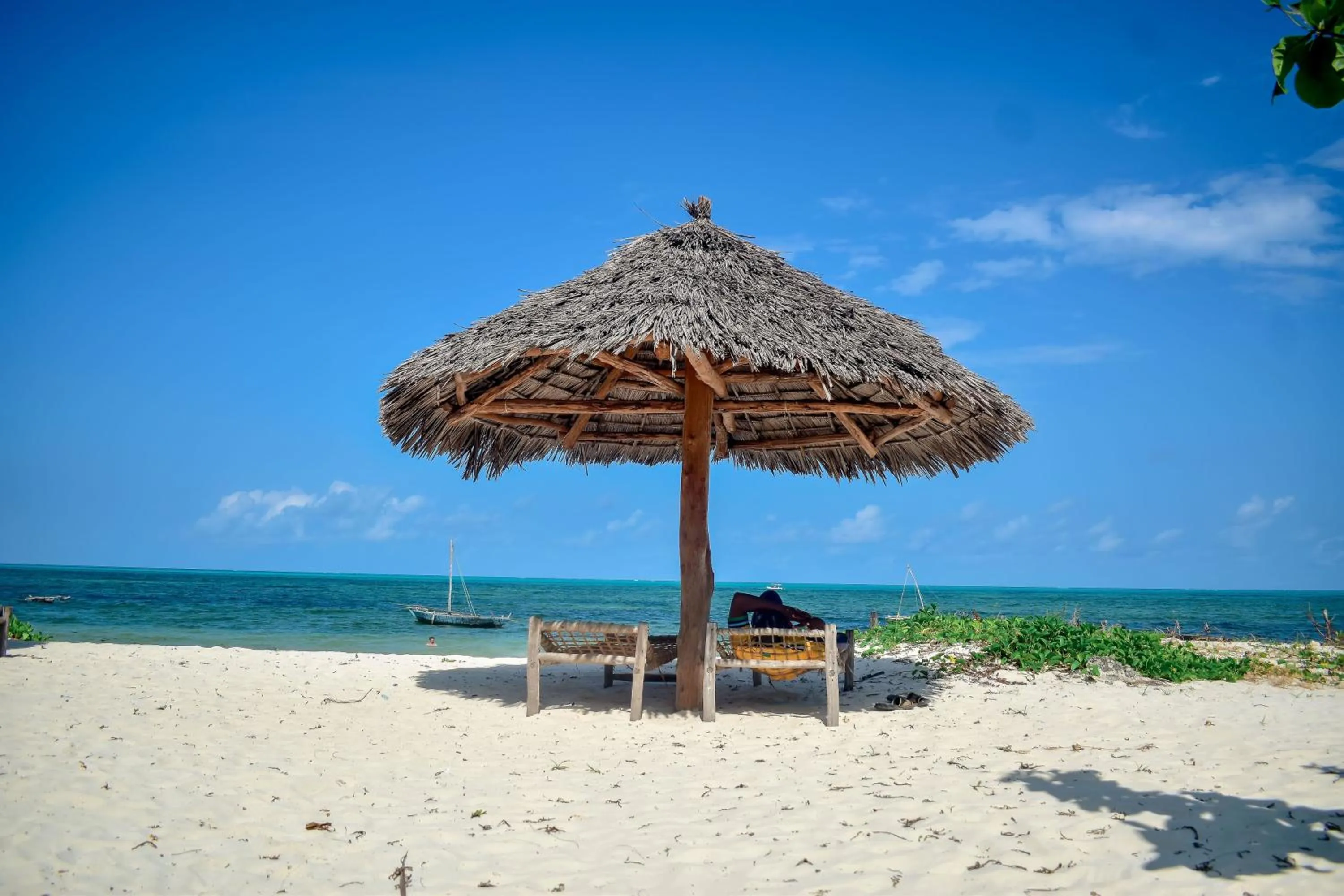 Beach in Blue Earth Beach Bungalow