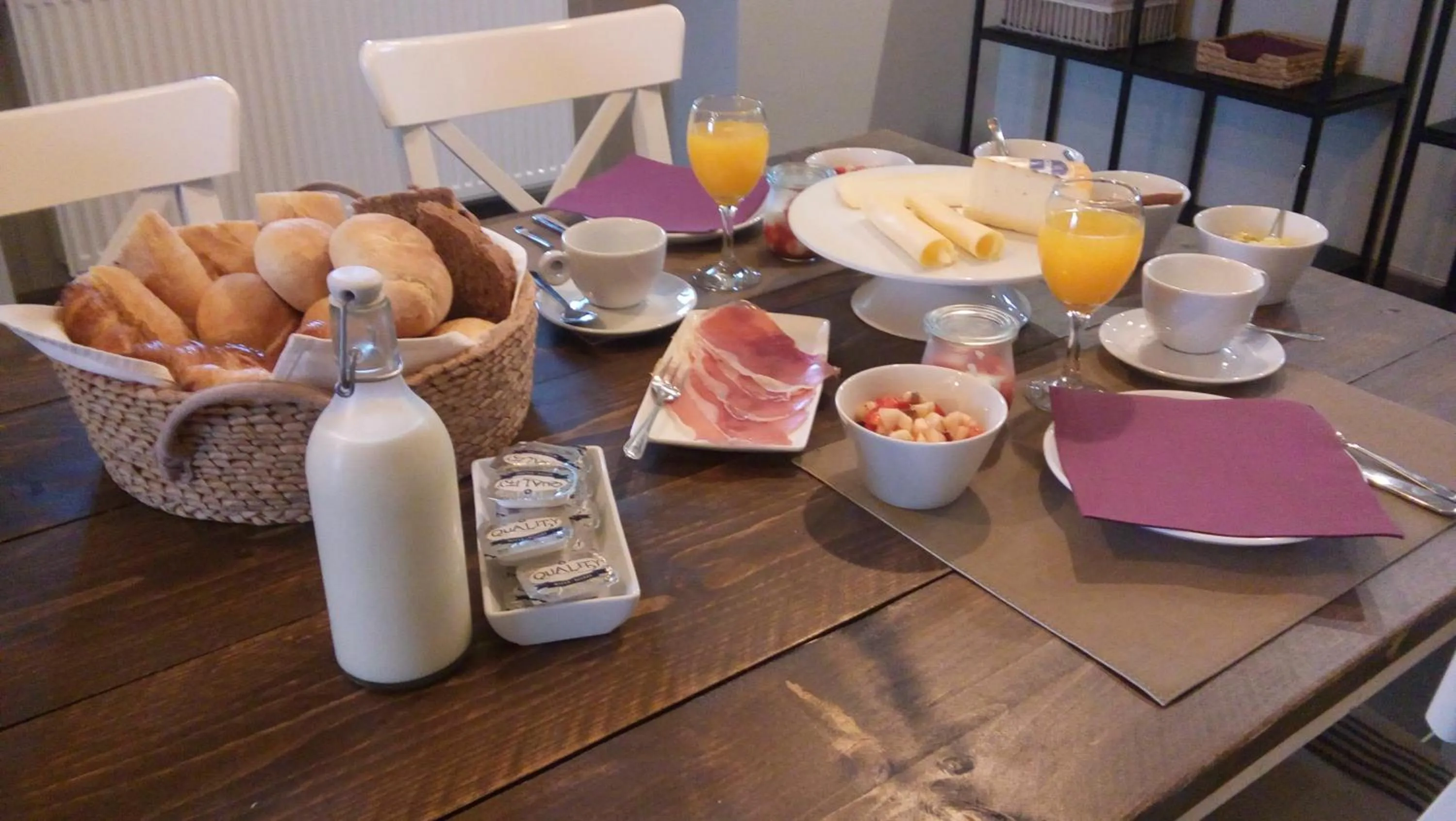 Breakfast in B&B Haut Brûly