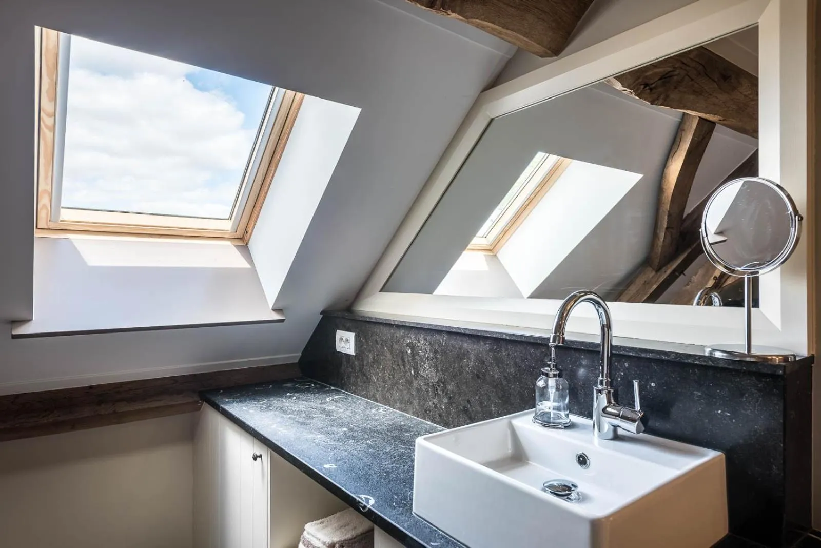 Bathroom in B&B Haut Brûly