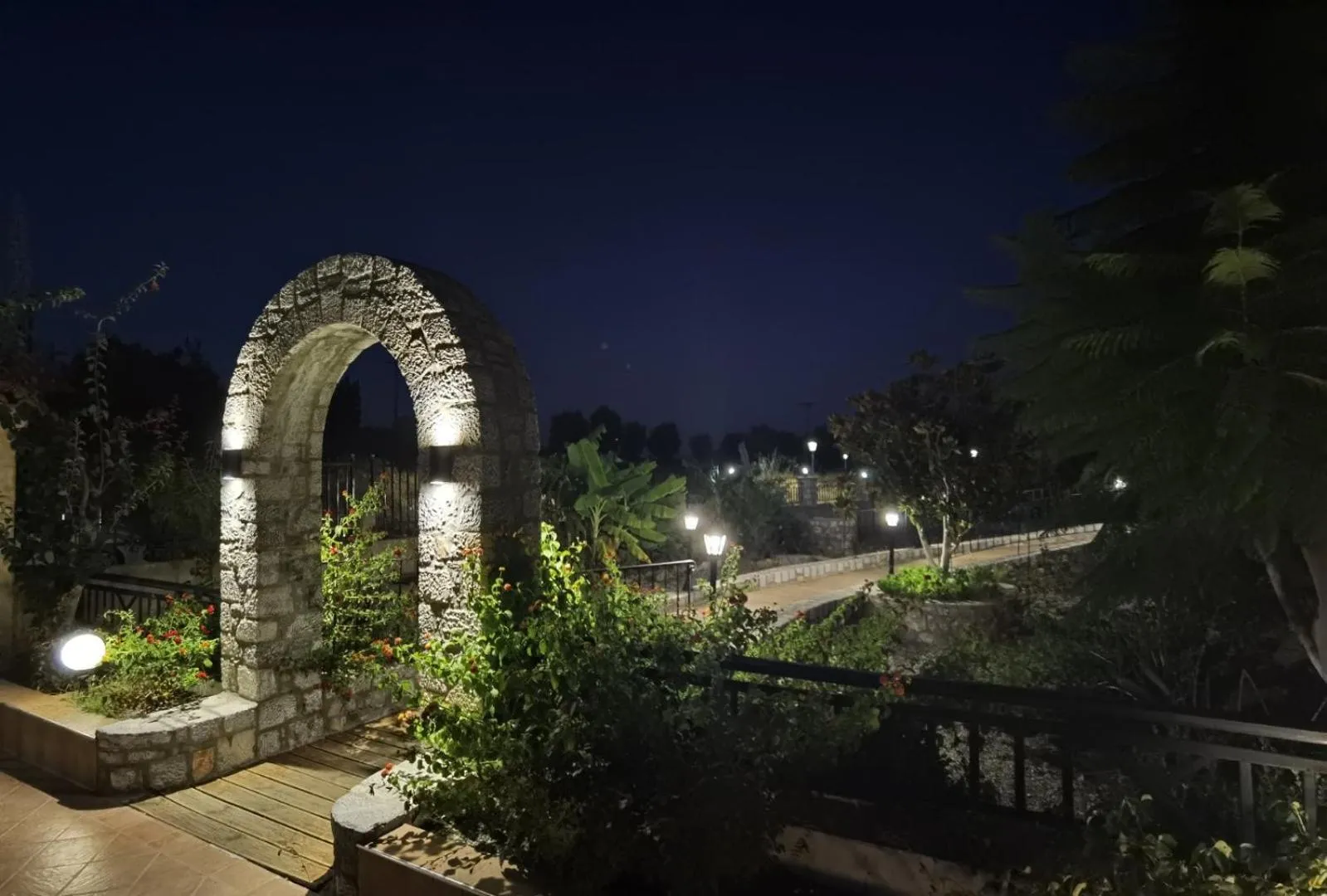 Night in Vlycha Beach Apartments