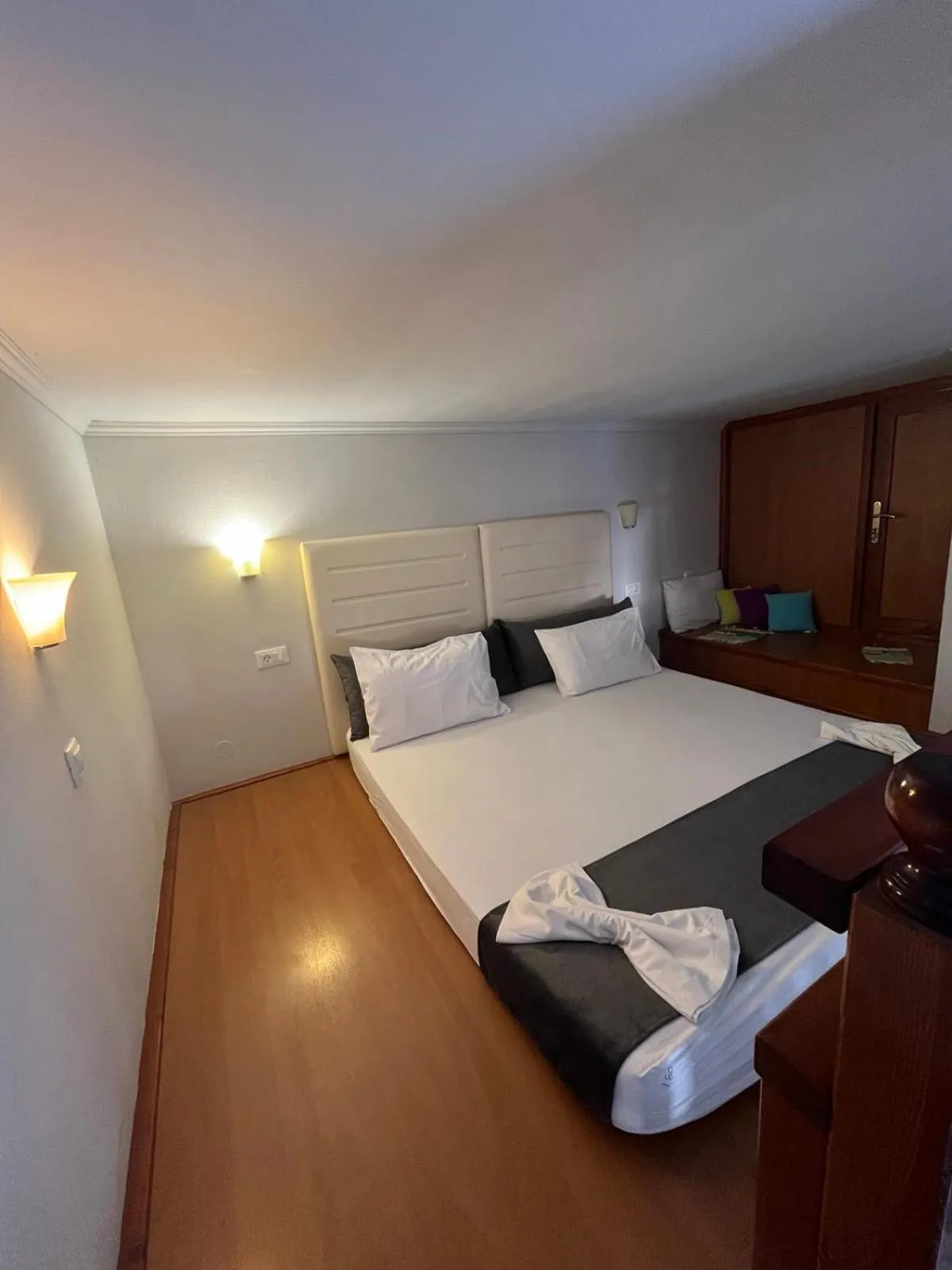 Vlycha Beach Apartments