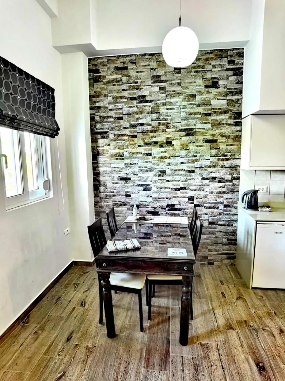 Vlycha Beach Apartments