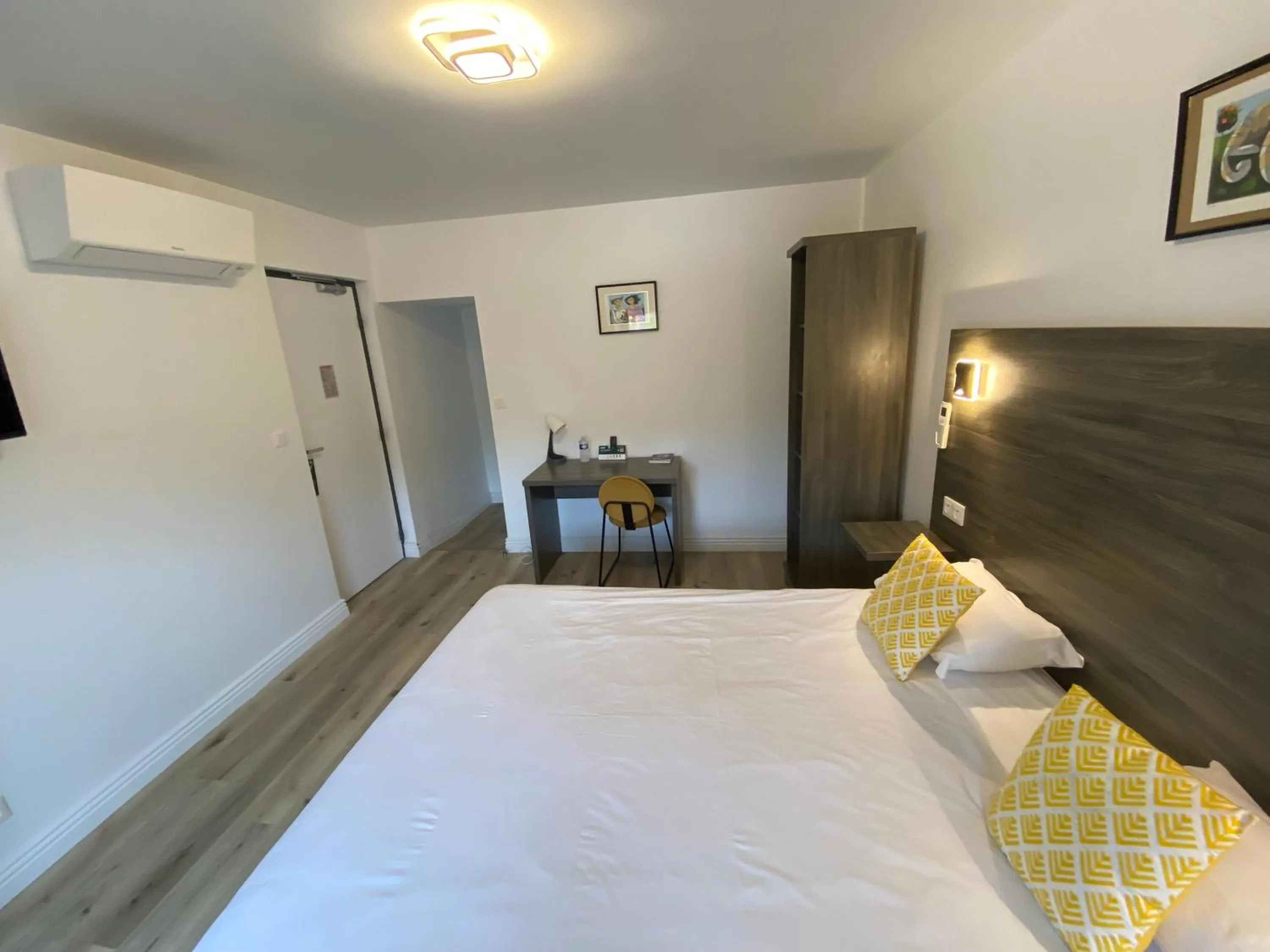 Bed in Relais Du Lac