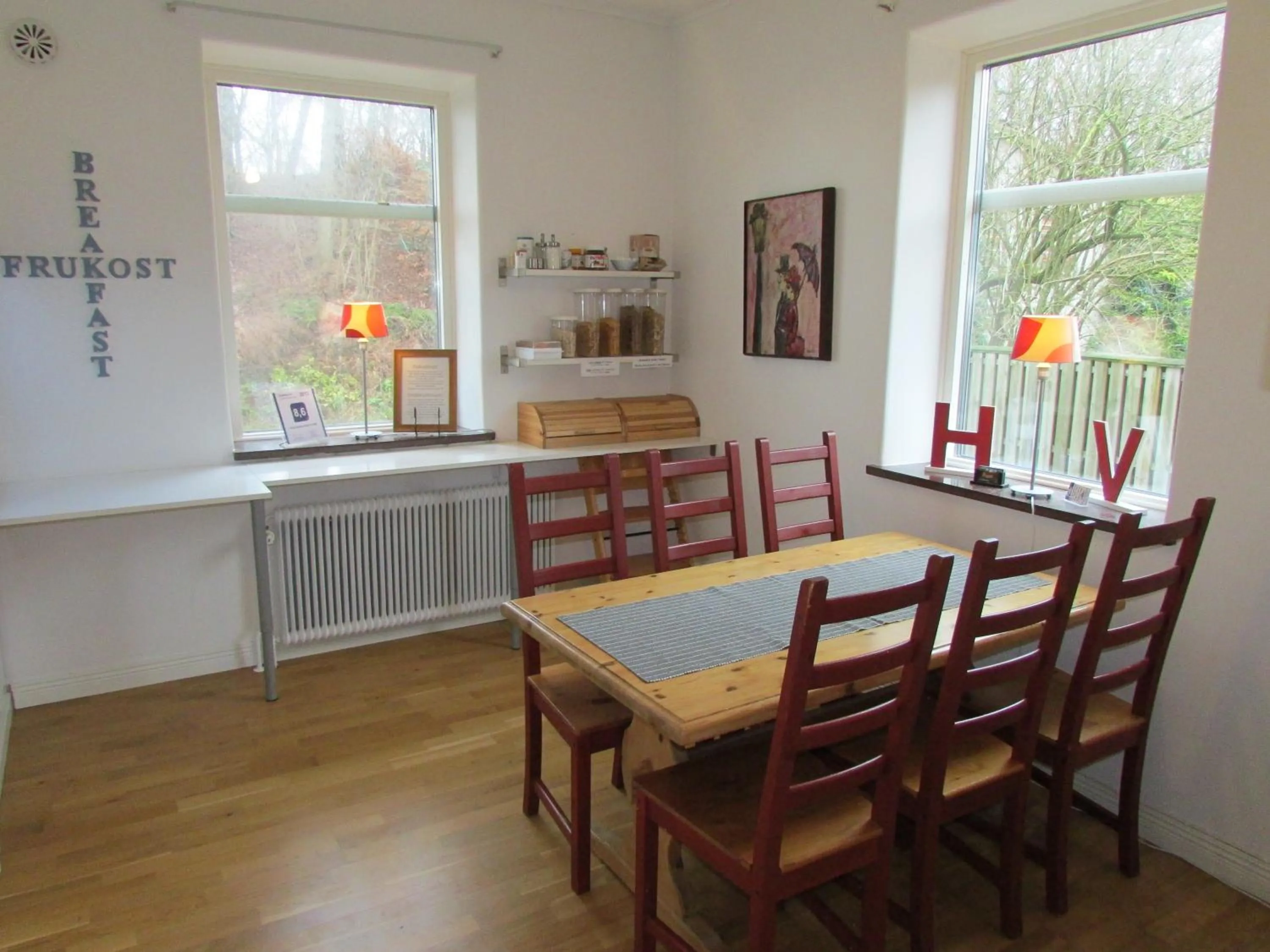 Communal lounge/ TV room in Hallandsåsen Hostel