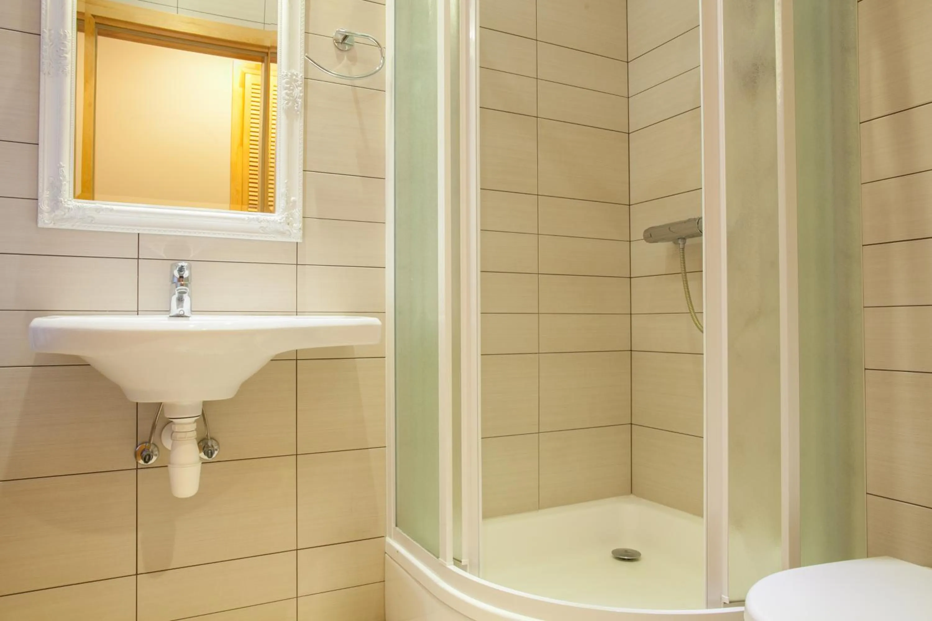 Shower in Guesthouse Jakob Lenz