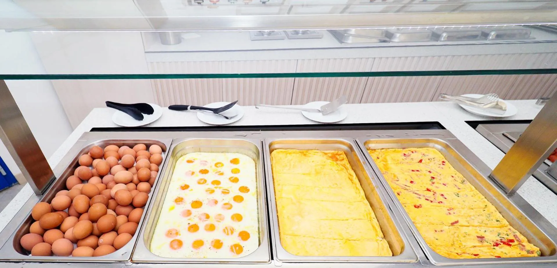 Food and drinks in Theo Bungalows Boutique Hotel