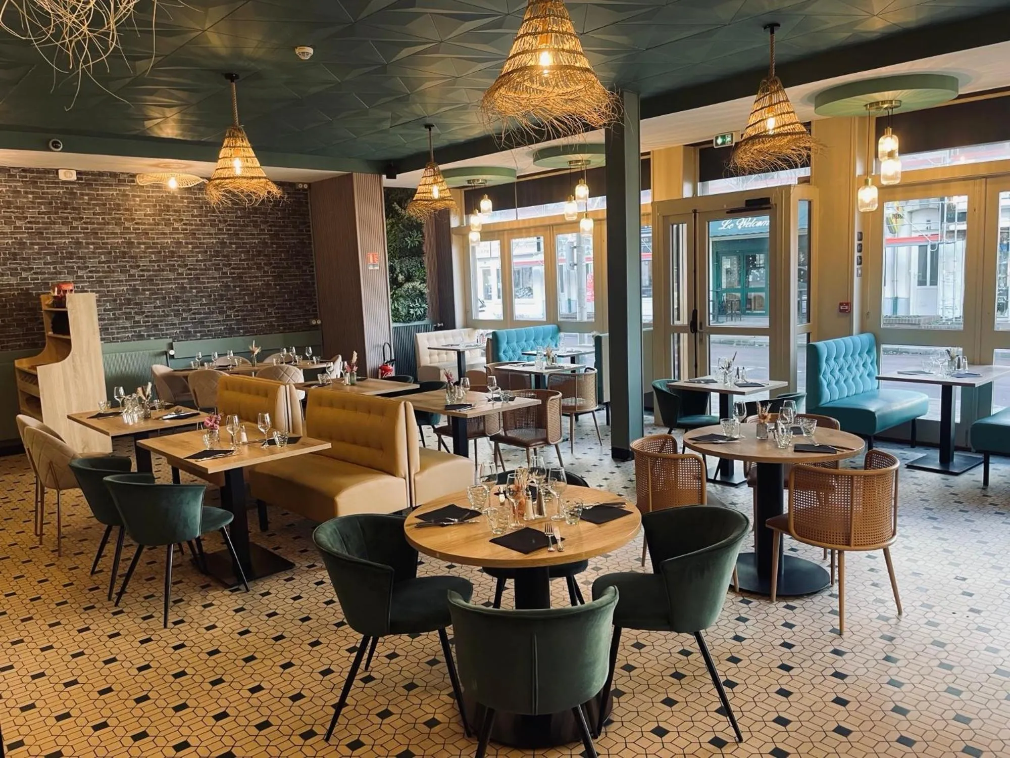 Restaurant/places to eat in Hotel de la Terrasse