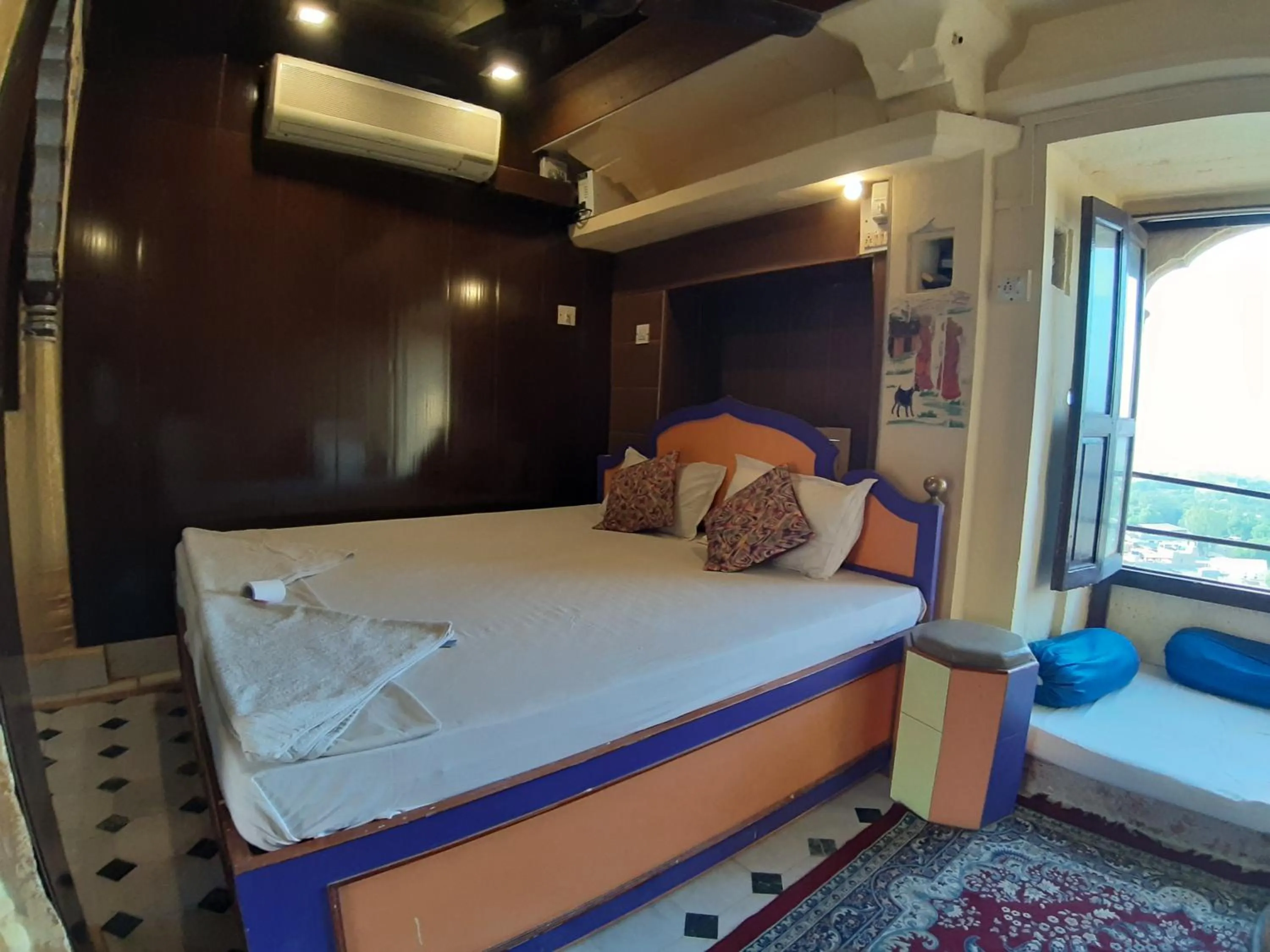 Photo of the whole room, Bed in Hotel Paradise