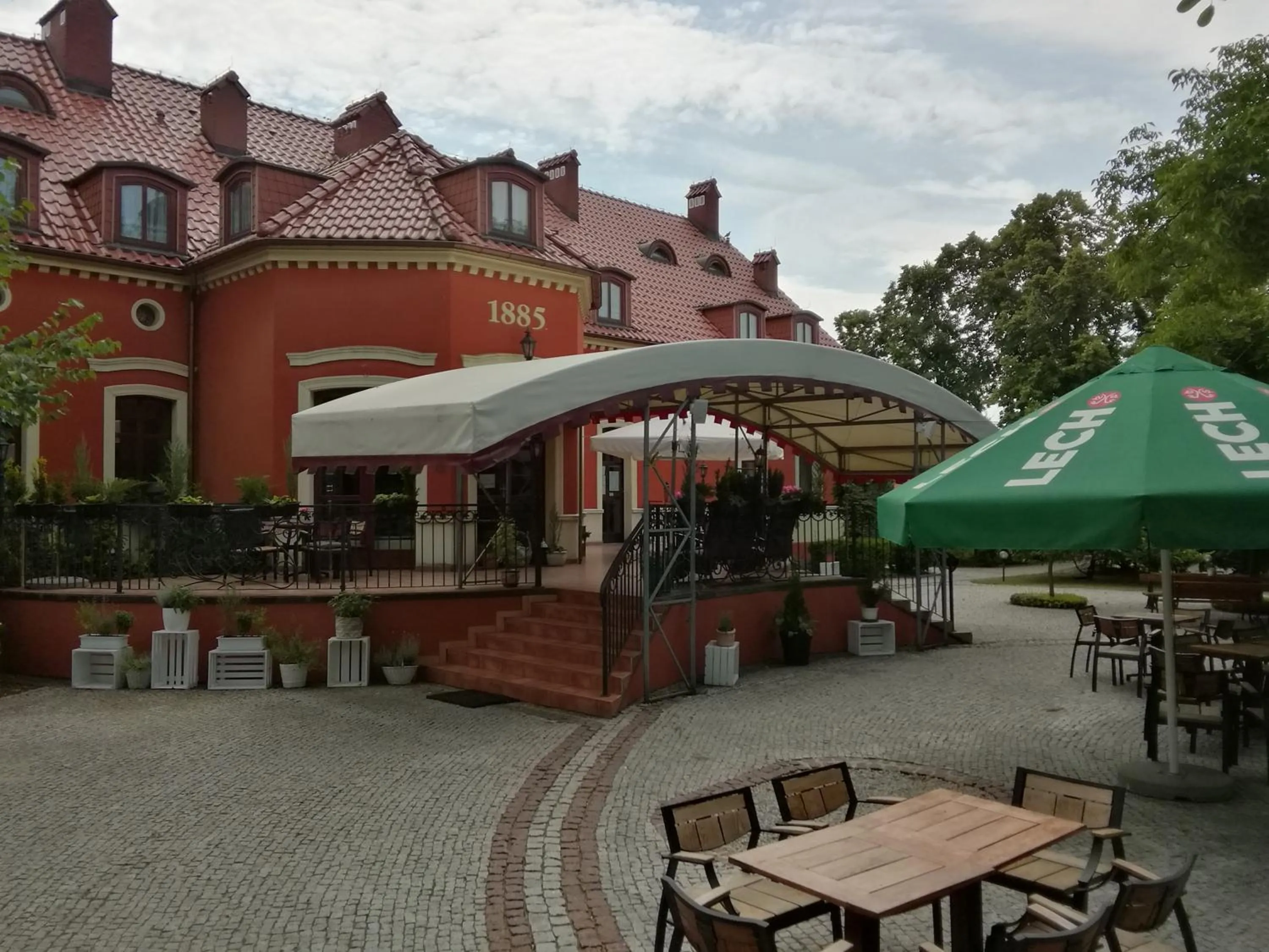 Property building in Dworek 1885