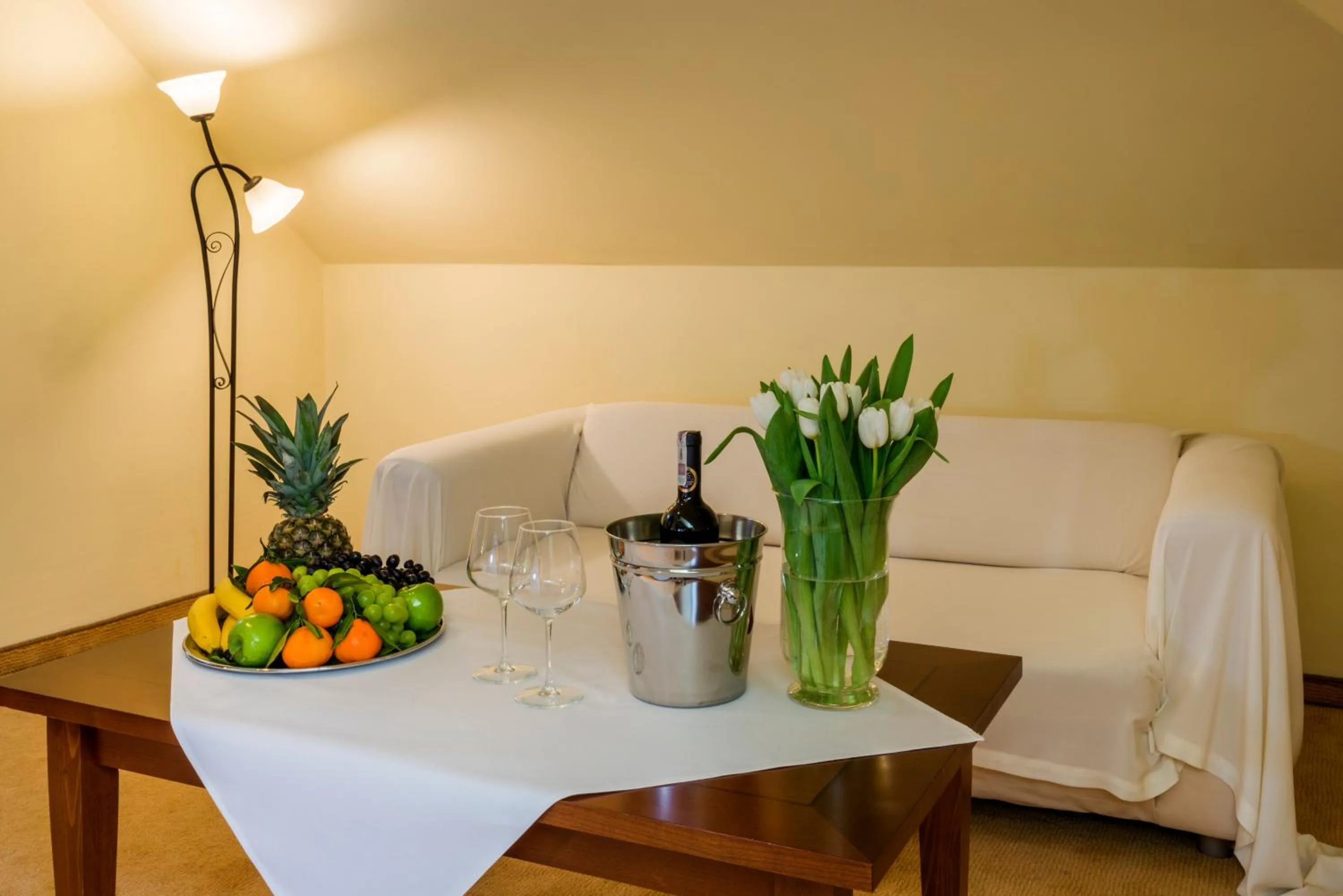 Living room in Dworek 1885