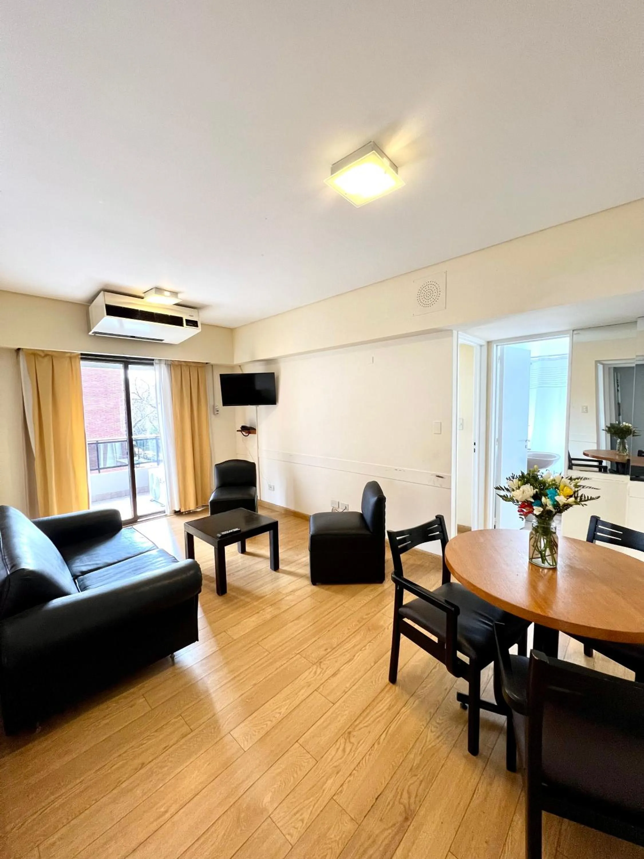 Golf Tower Suites & Apartments