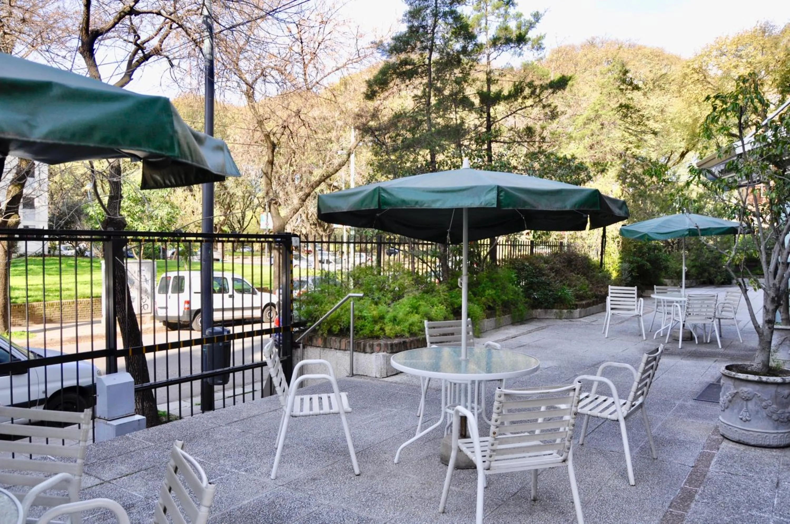 Golf Tower Suites & Apartments