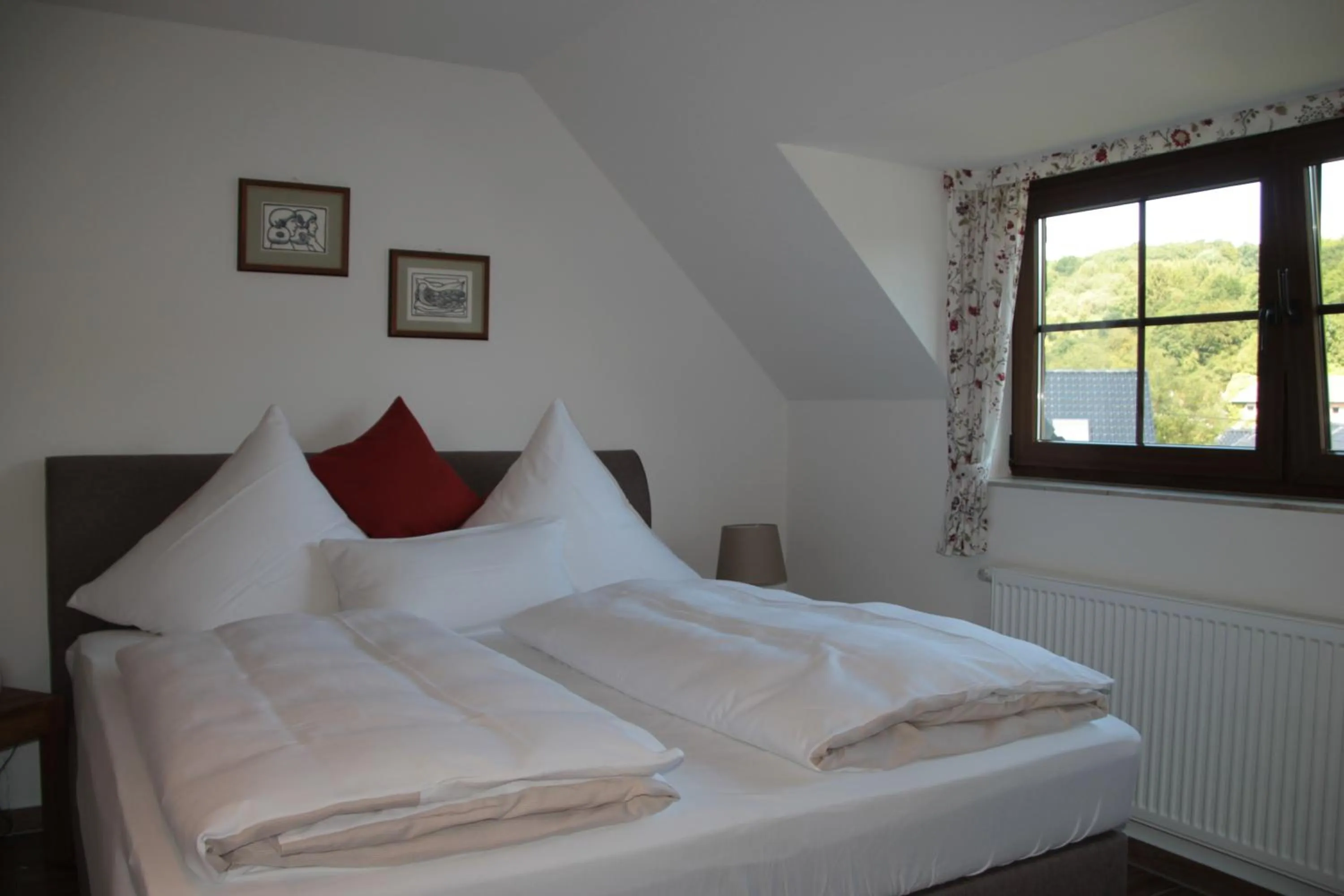 Photo of the whole room, Bed in Gästezimmer Gier