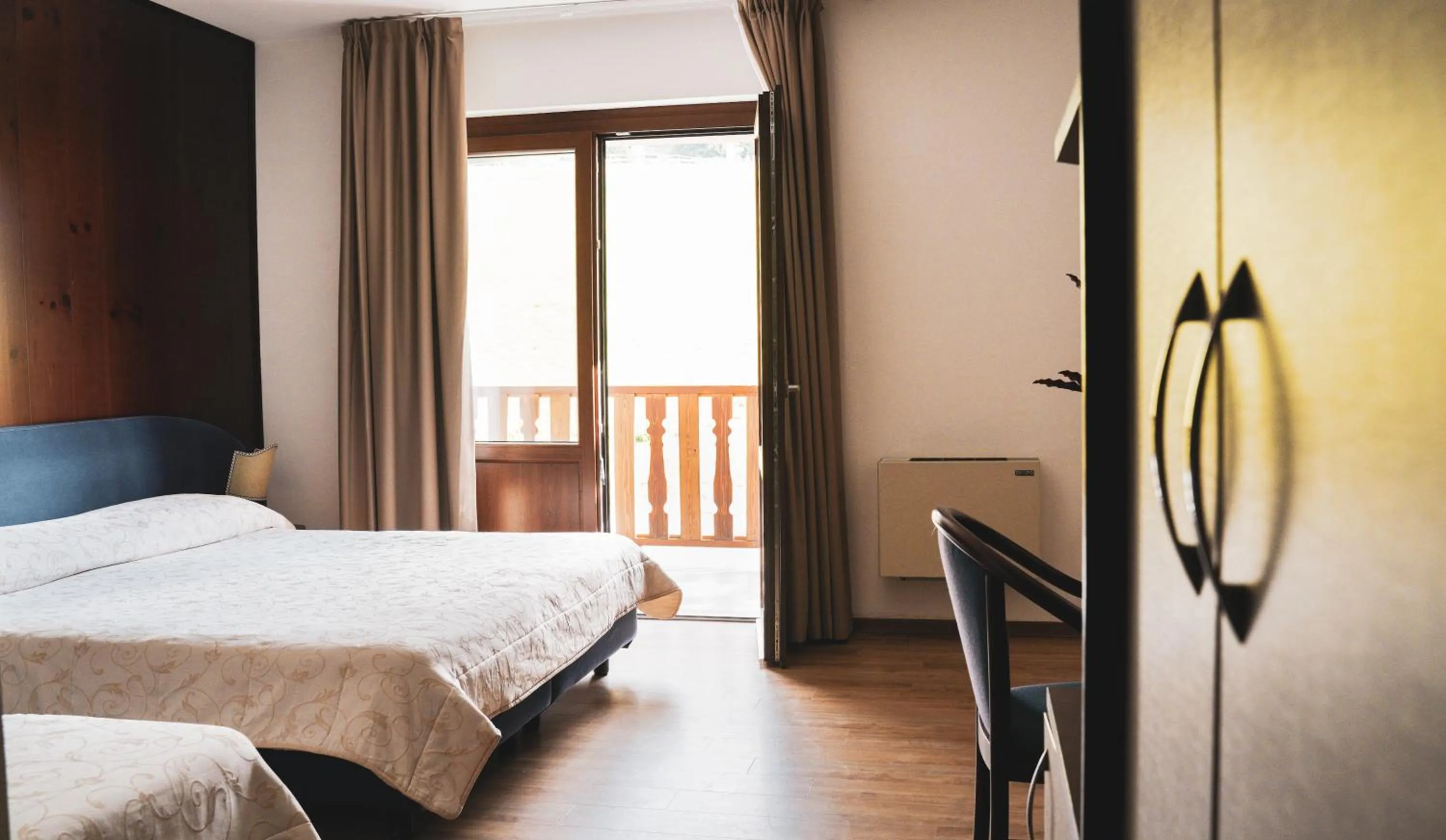 Bedroom, Bed in Etoile De Neige