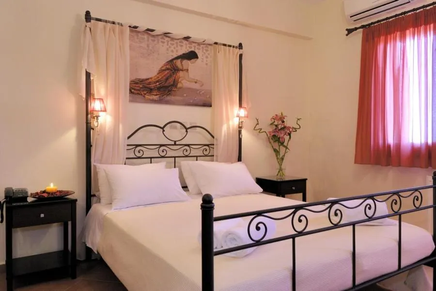 Bed in Byzantinon Hotel