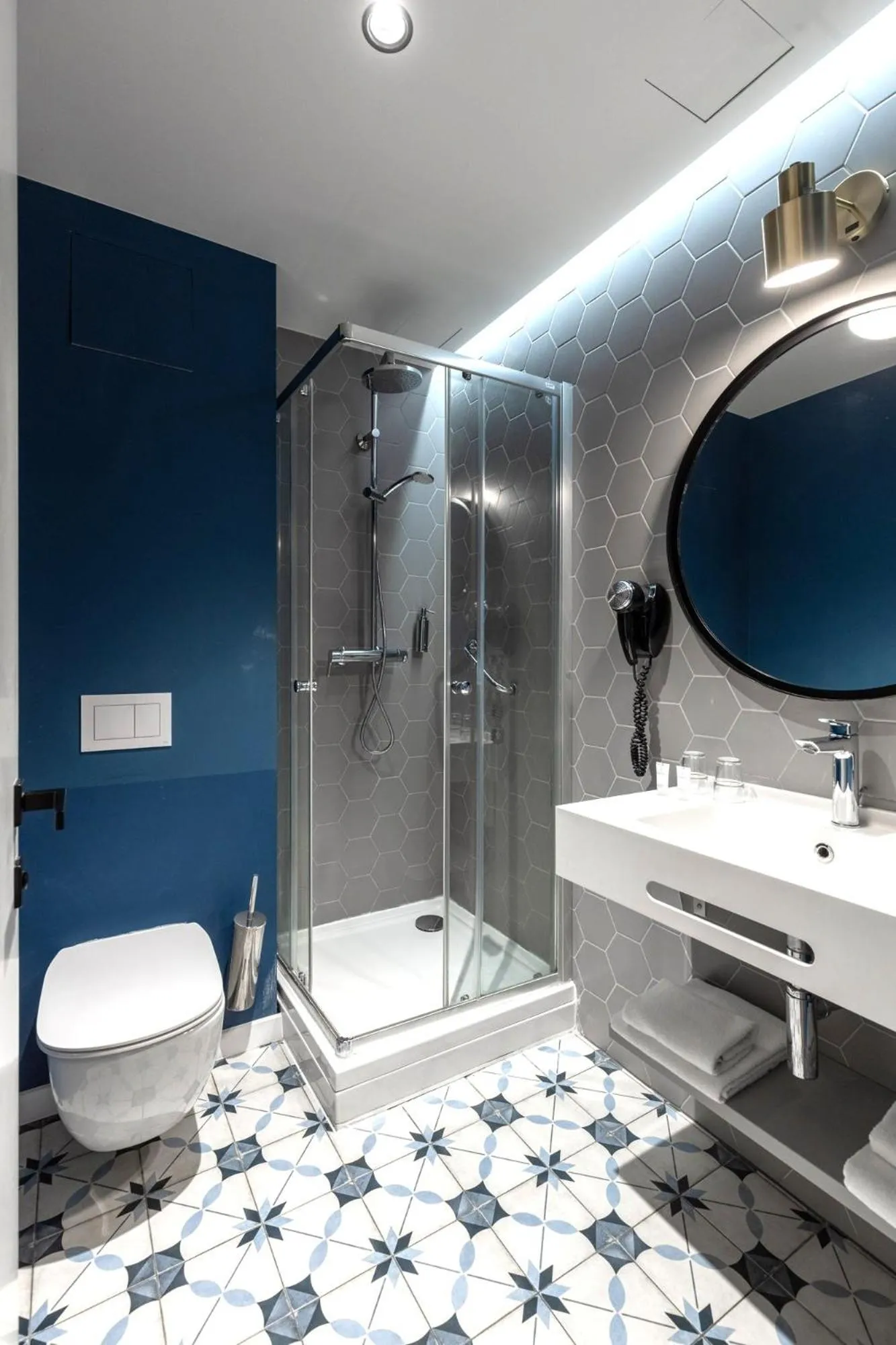 Shower in Konventa Sēta Hotel - Keystone Collection