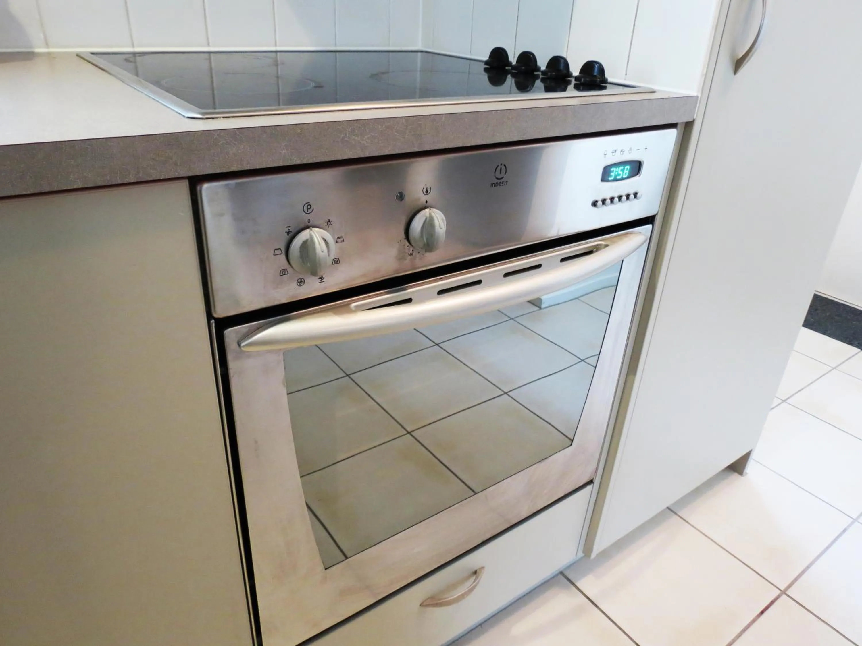 Kitchen or kitchenette in Castle Newhaven