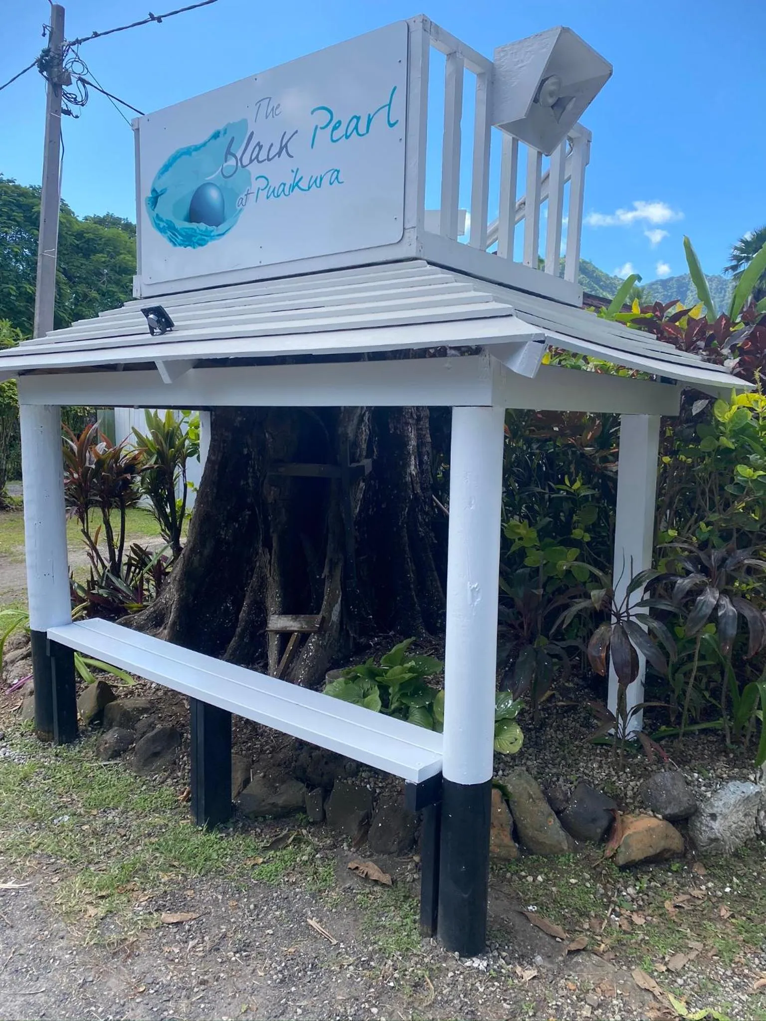 Facade/entrance in The Black Pearl Beachside Apartments