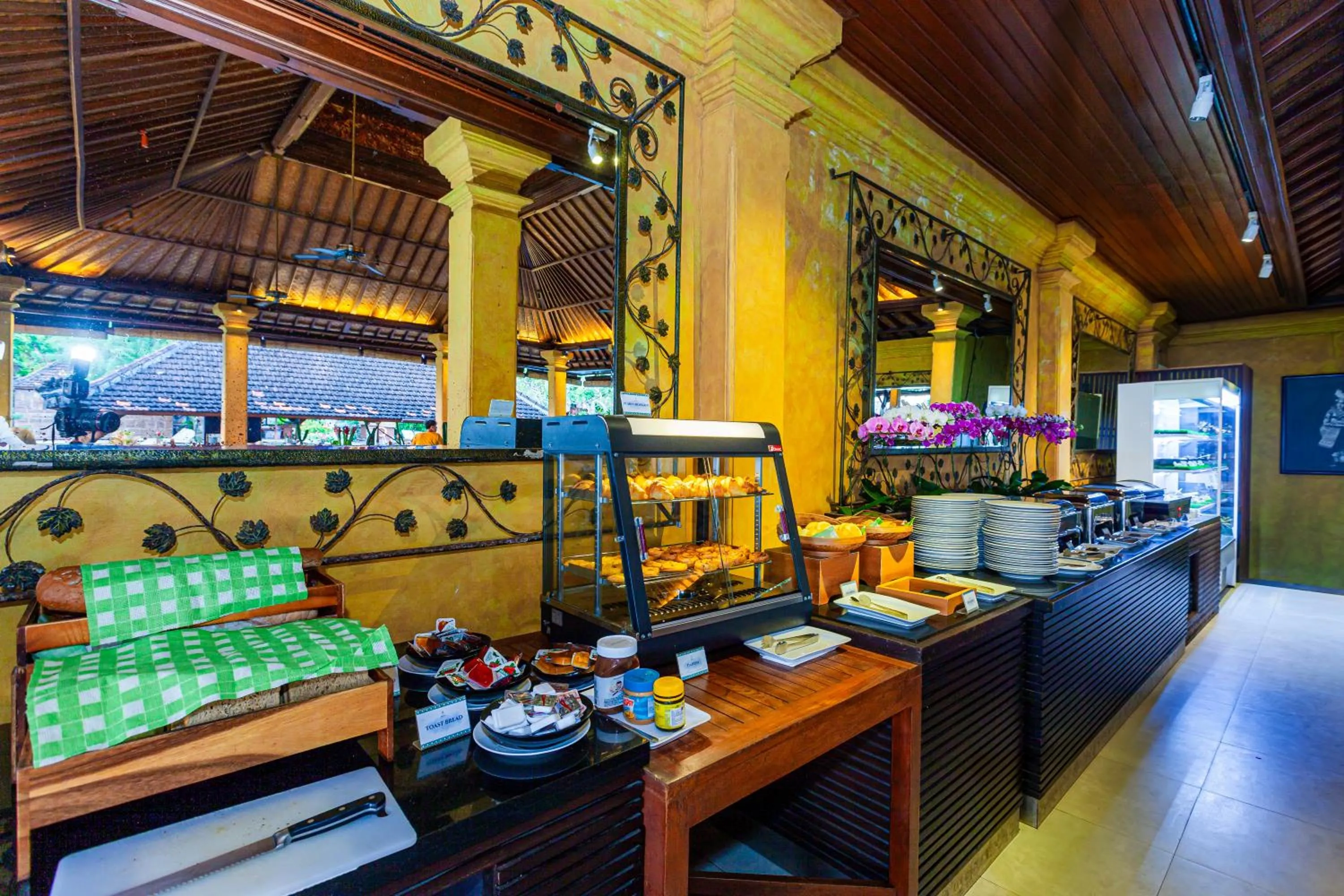 Buffet breakfast in Griya Santrian a Beach Resort And Spa