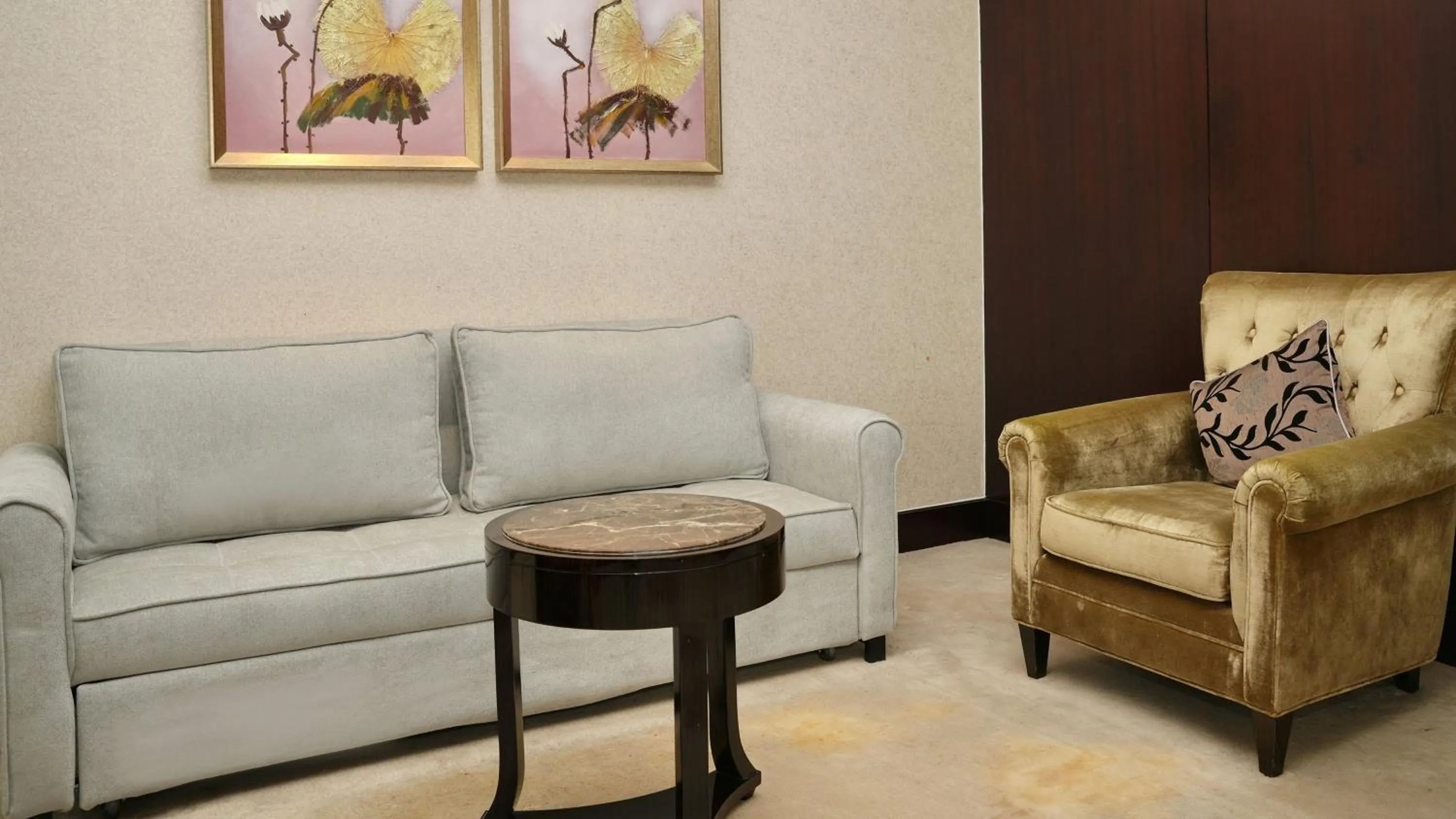 Photo of the whole room in InterContinental Dalian by IHG