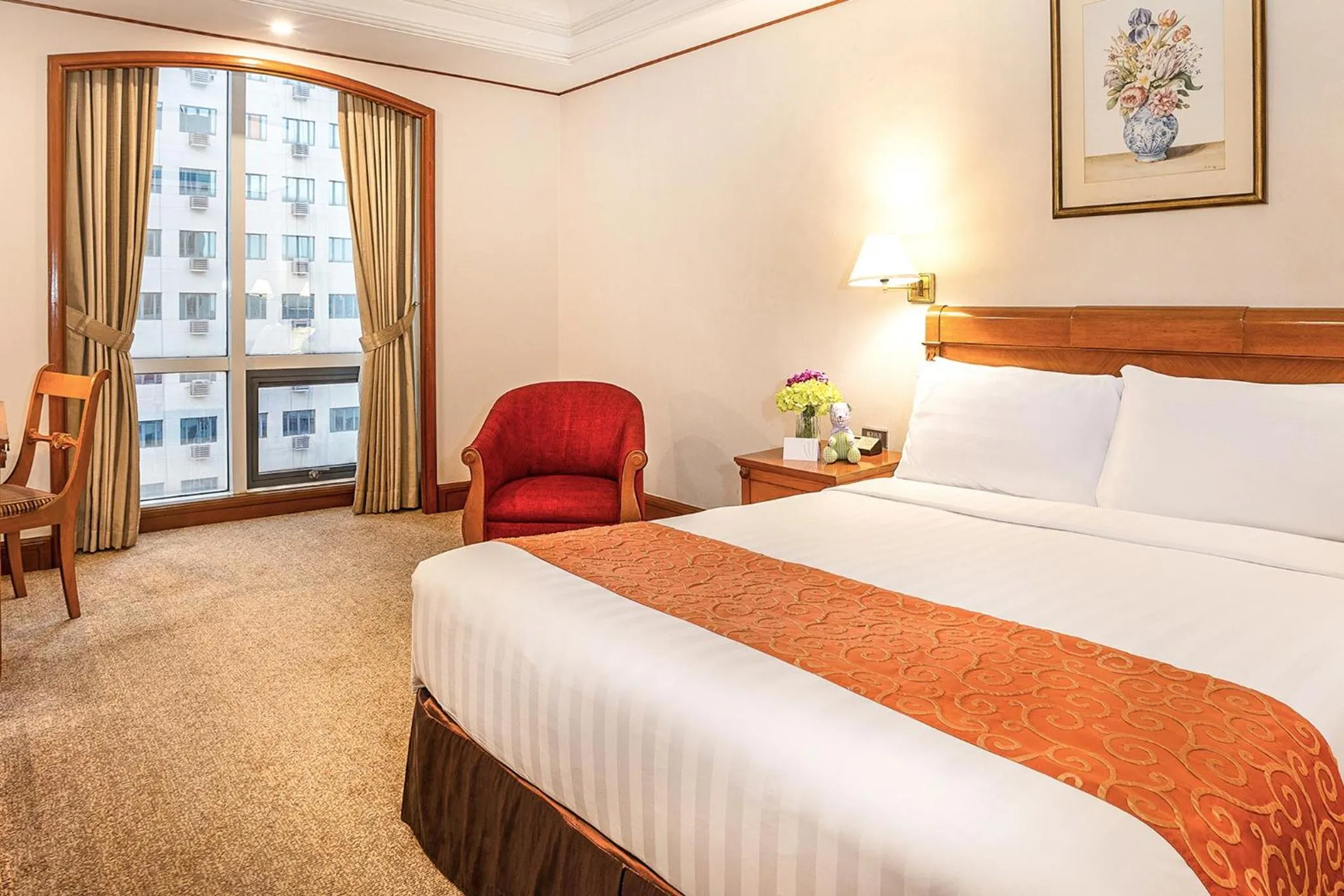 Bed in Richmonde Hotel Ortigas, Manila