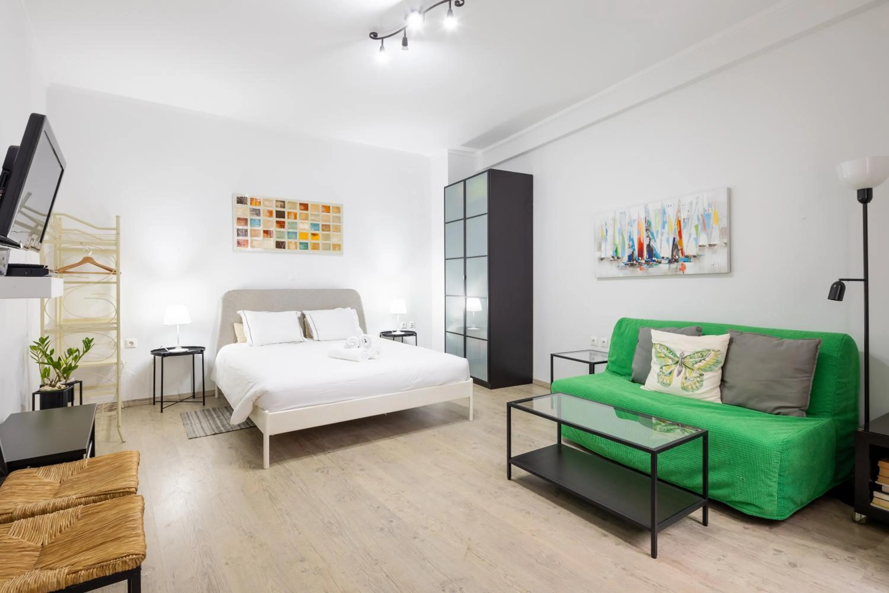 Bed in Apartments Historical Center