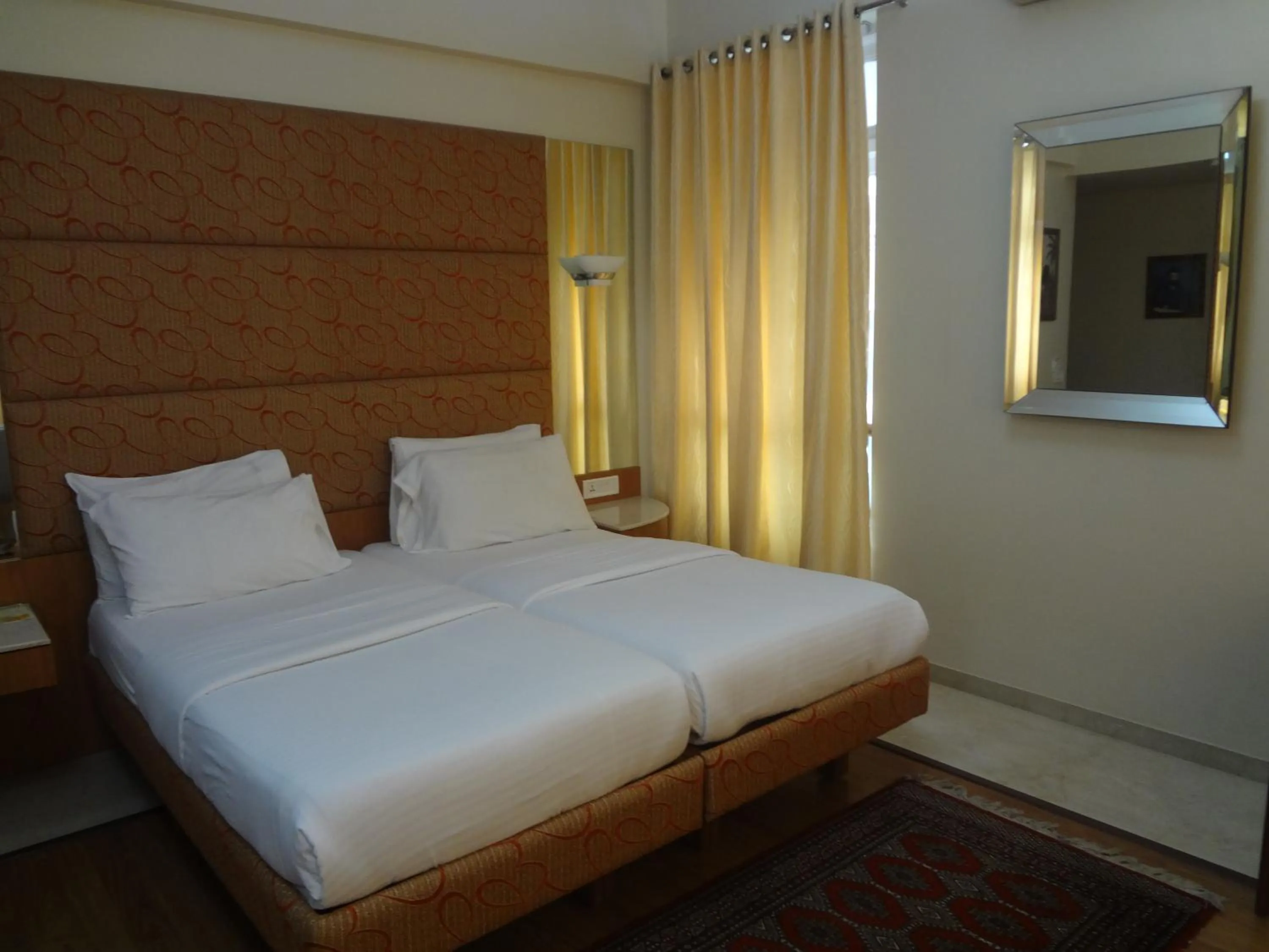 Bedroom, Bed in Astoria Hotel