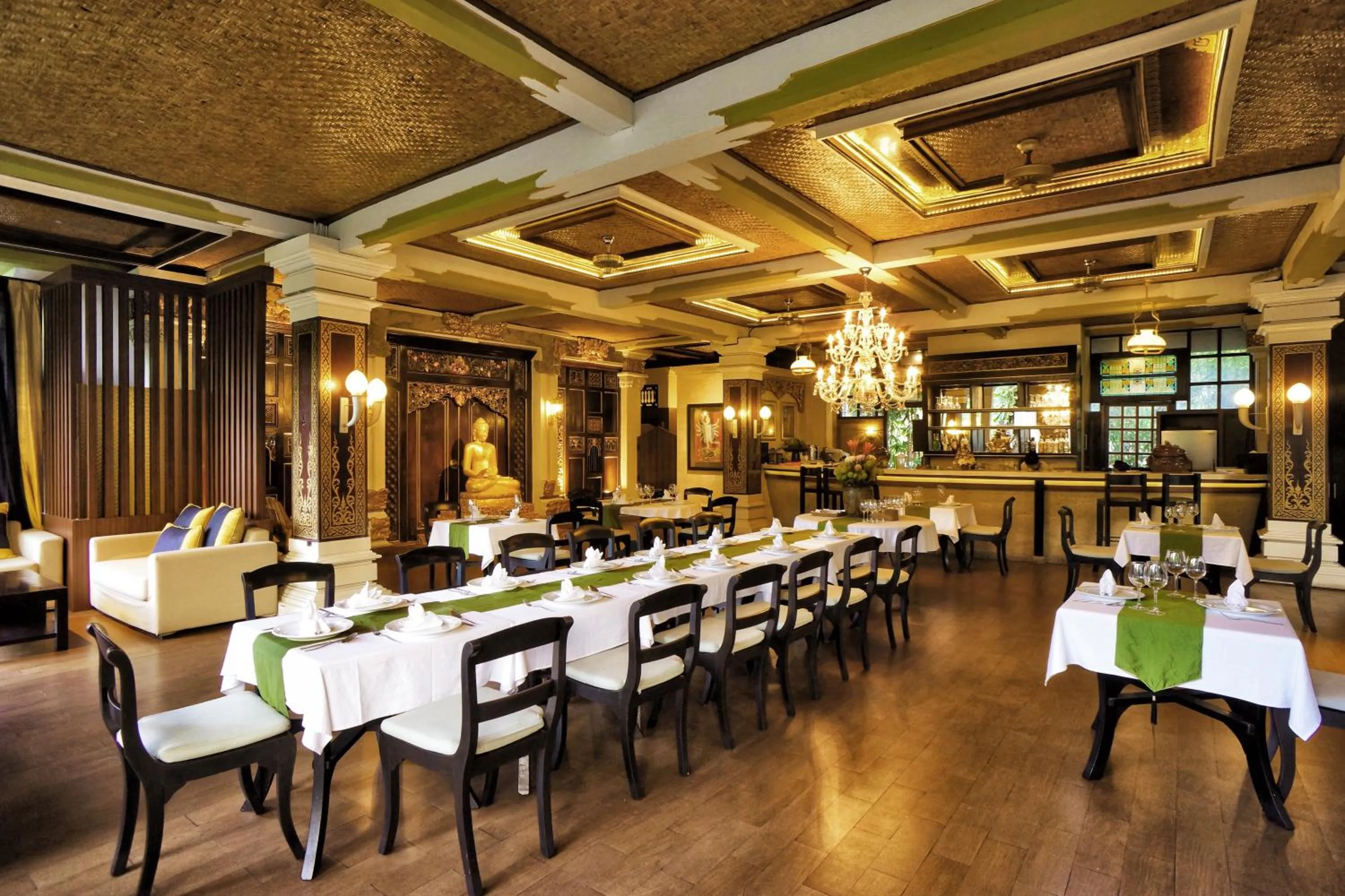 Restaurant/places to eat in Arma Museum & Resort