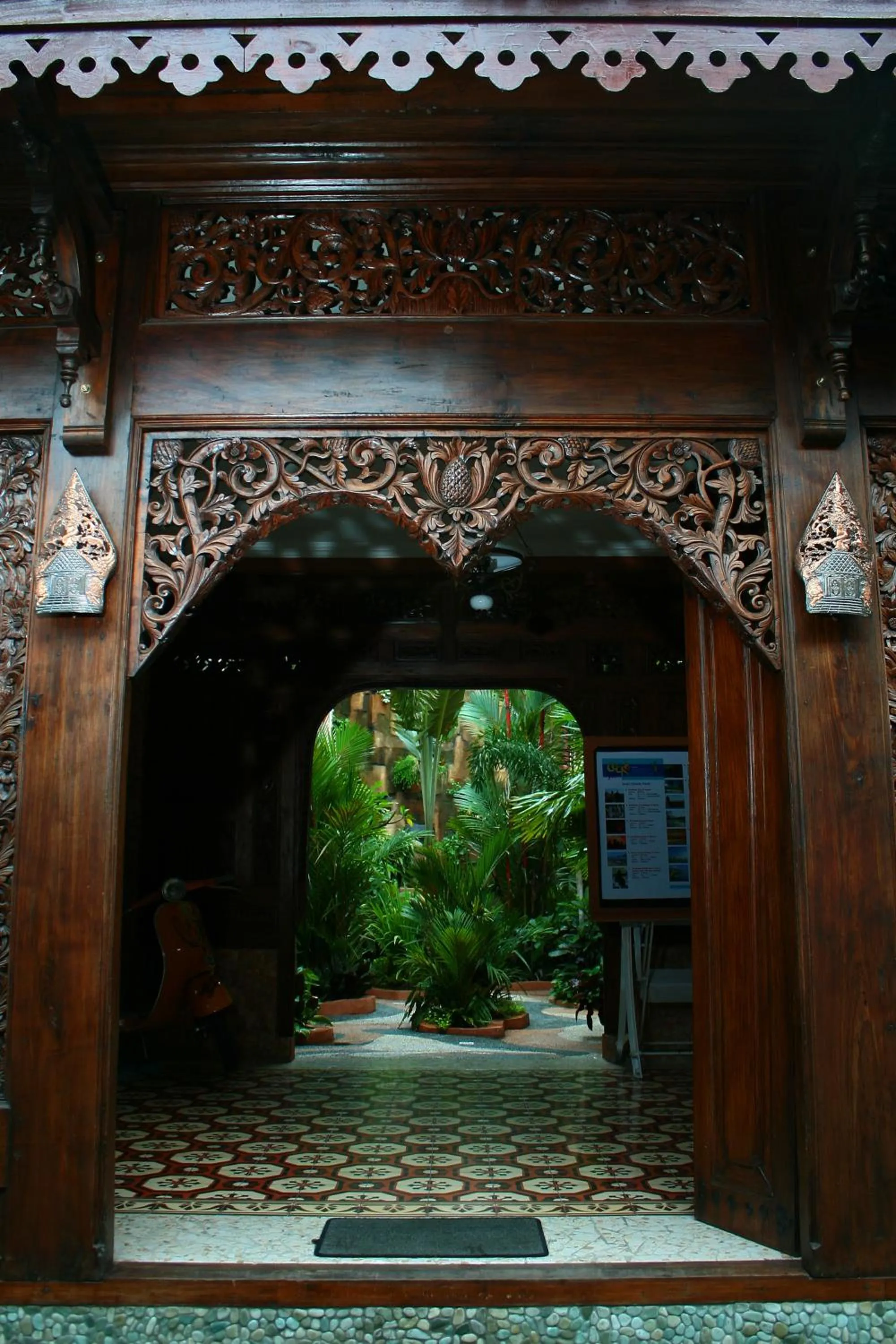 Facade/entrance in Hotel 1001 Malam