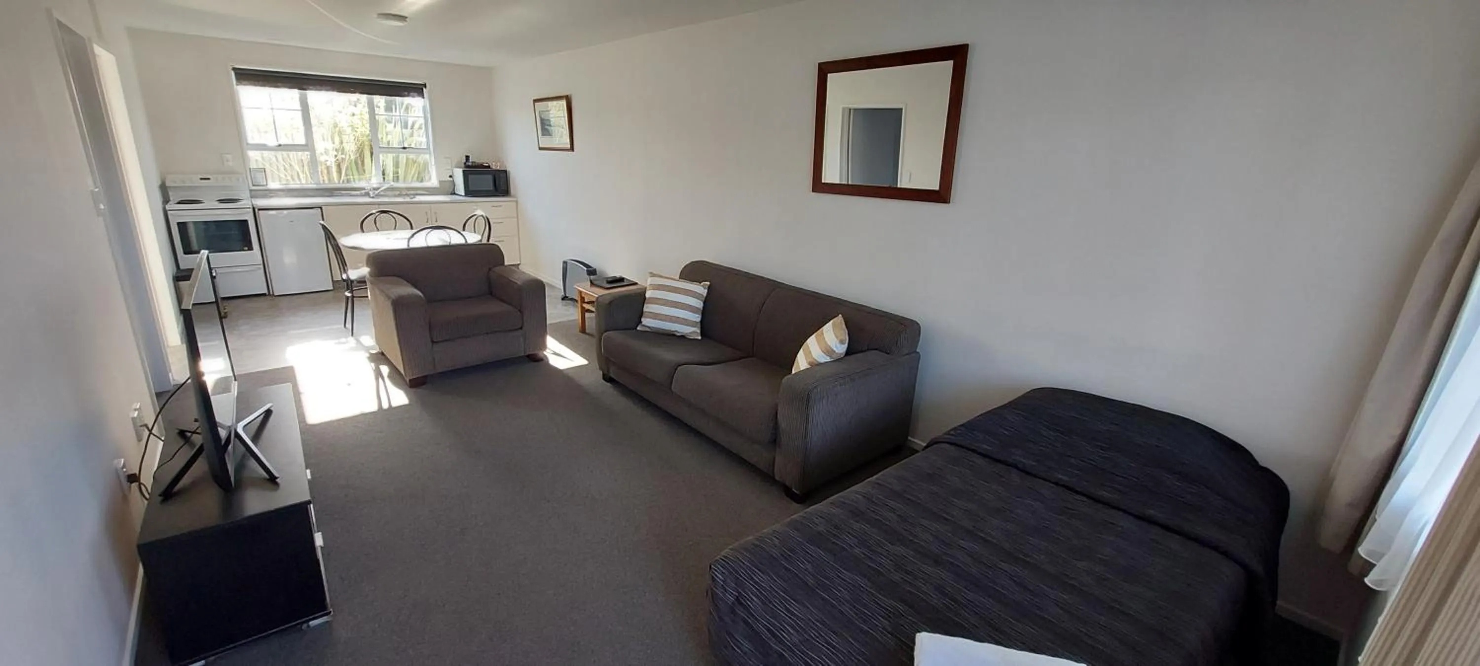 Kitchen or kitchenette in Fitzherbert Court Motel