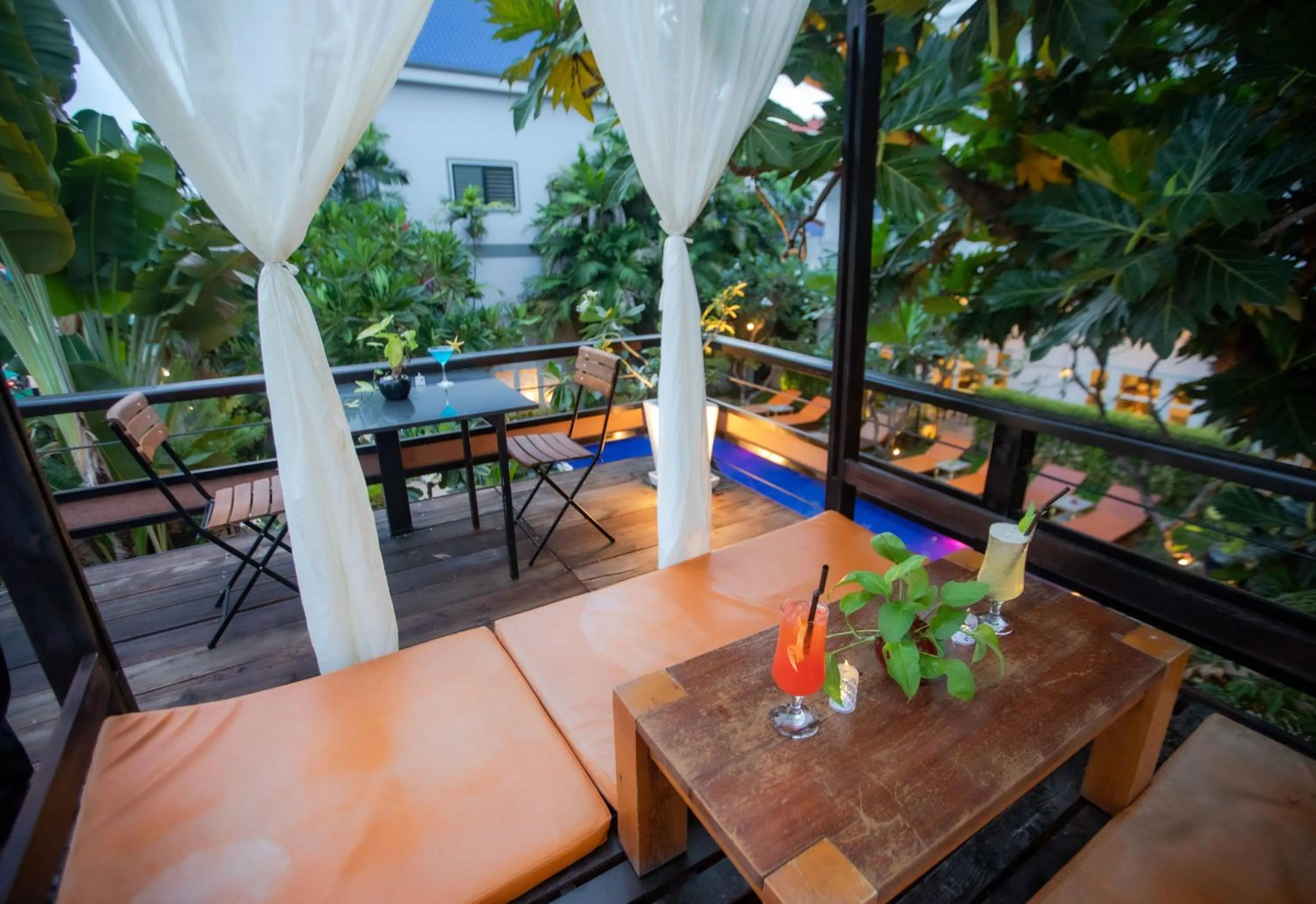 Alcoholic drinks in Amber Angkor Villa Hotel & Spa