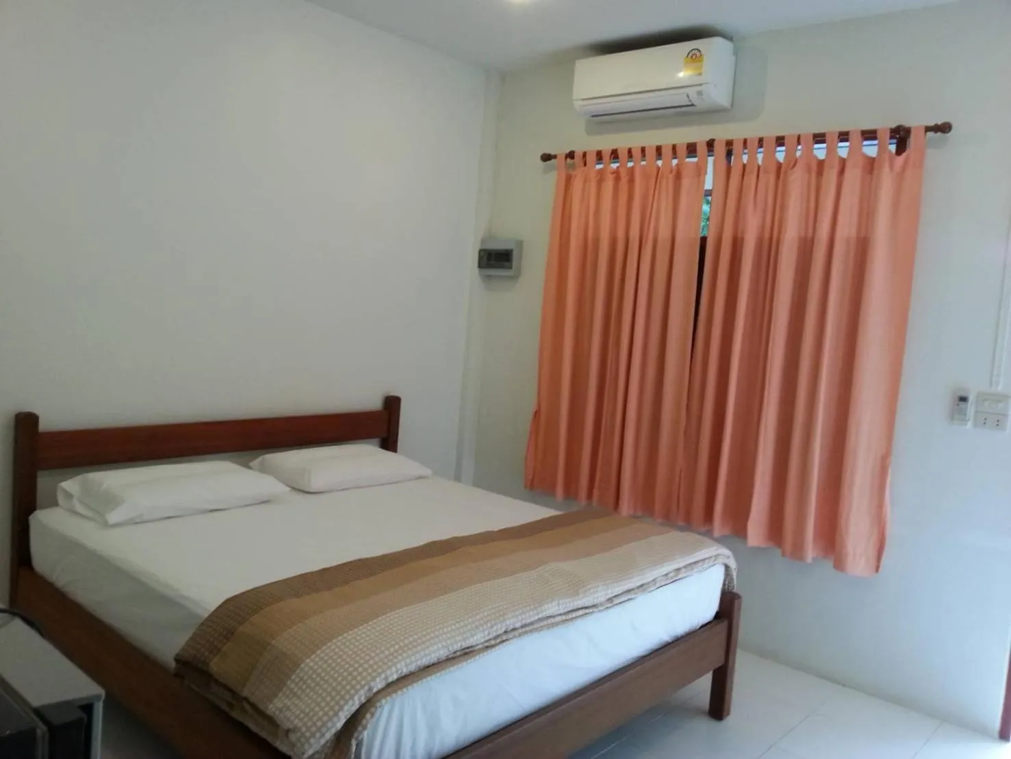 Bed in Water's House