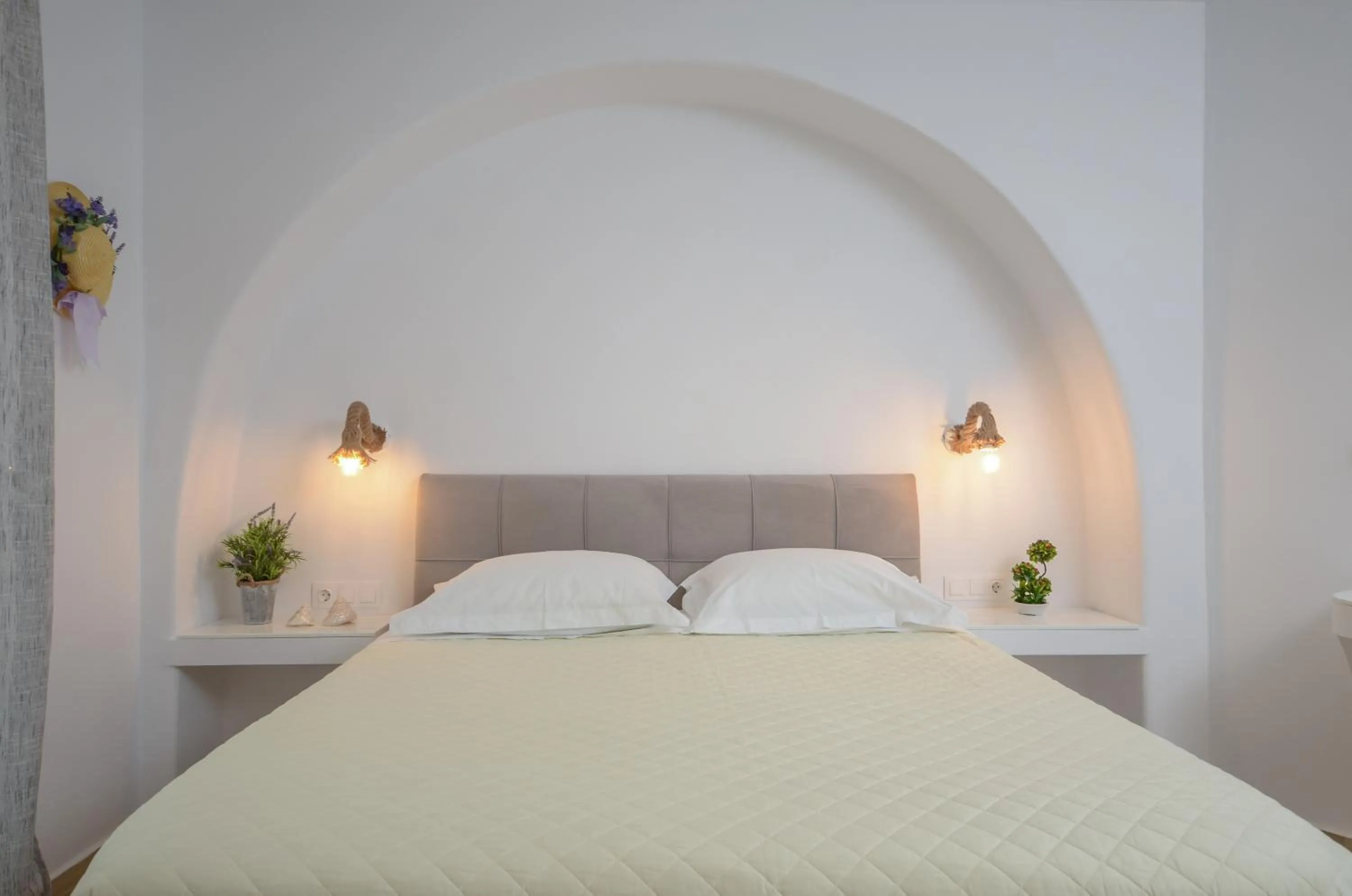 Bed in Sun Beach Hotel