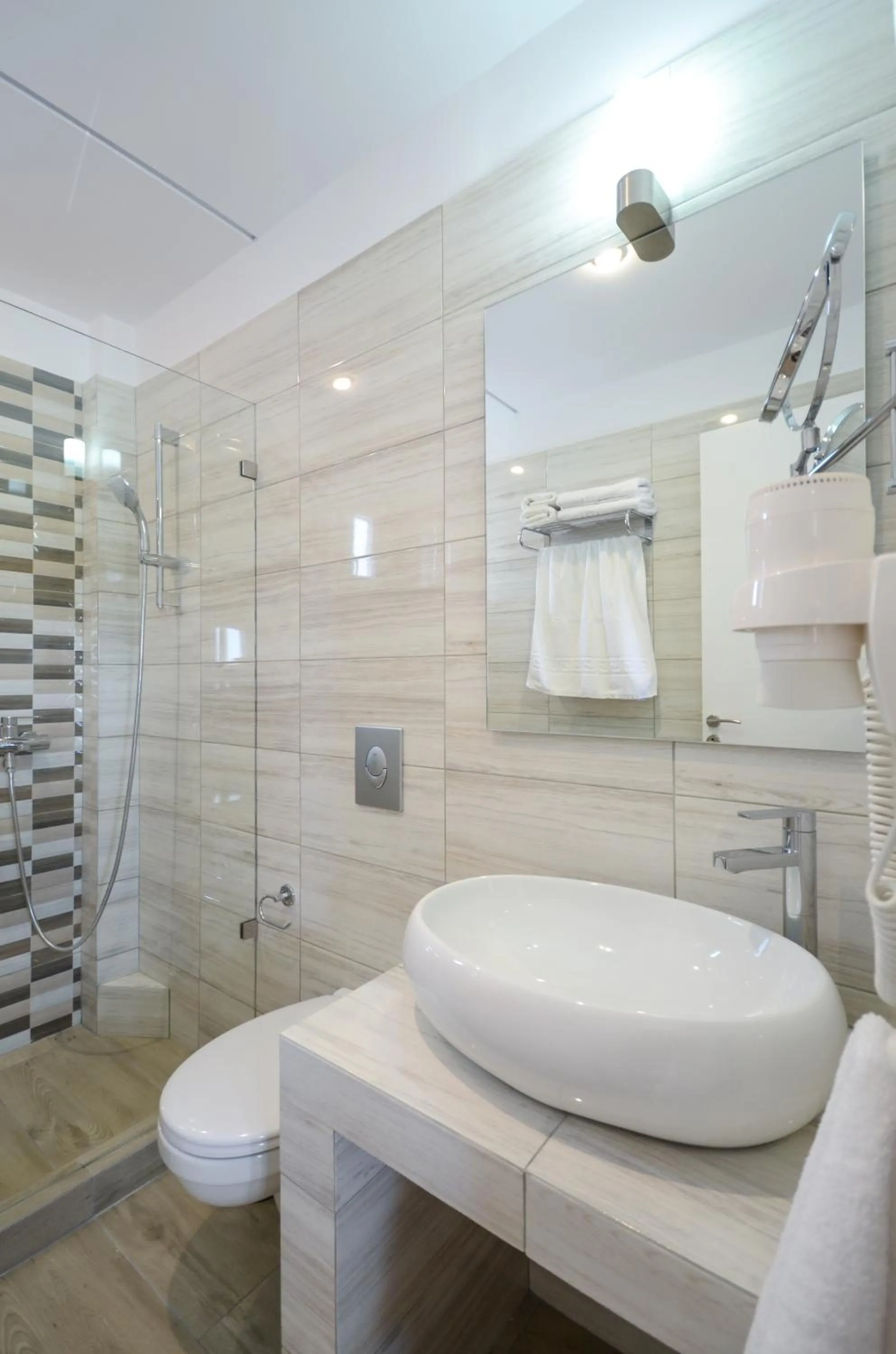 Shower in Sun Beach Hotel