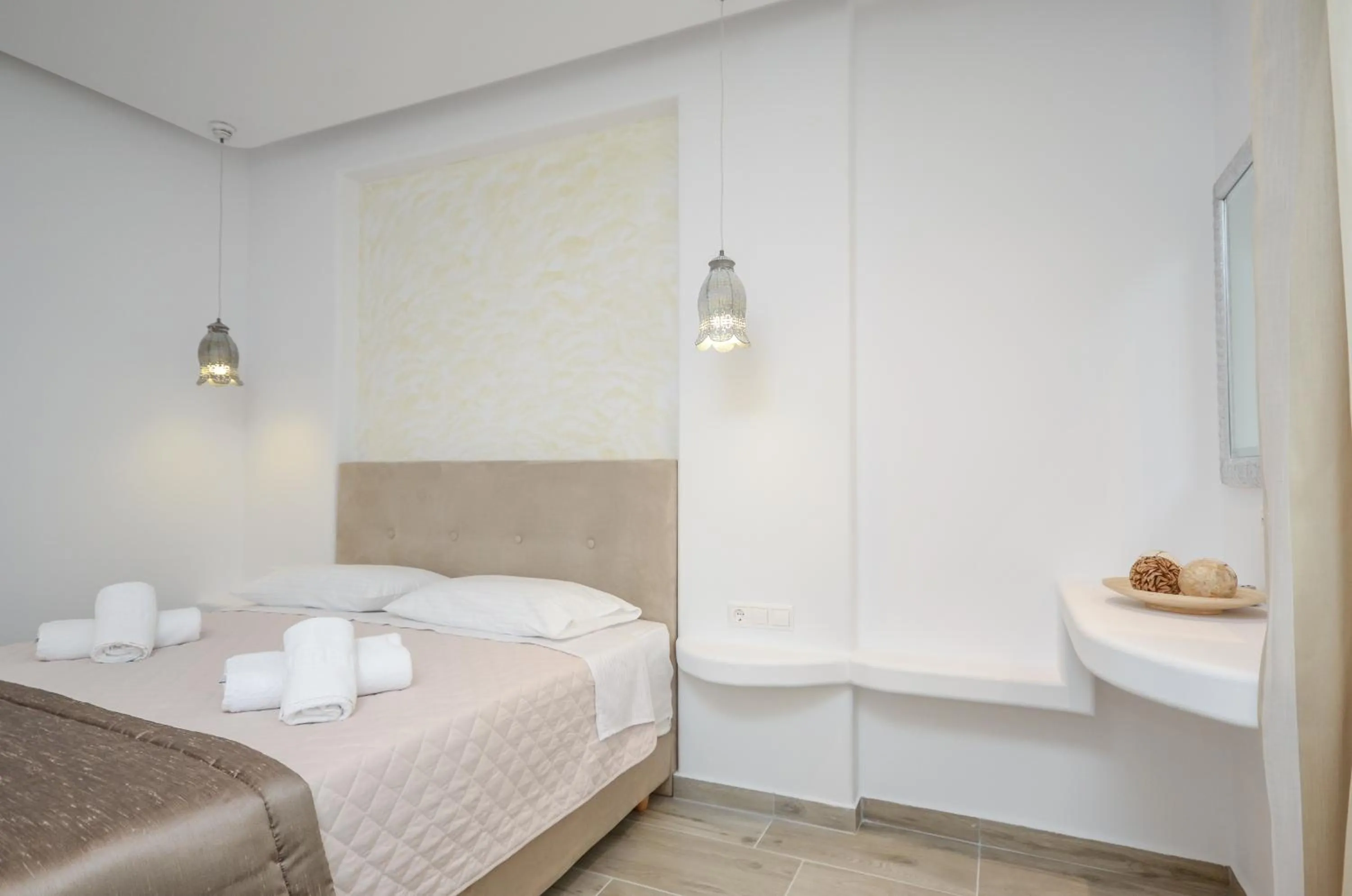 Bedroom, Bed in Sun Beach Hotel