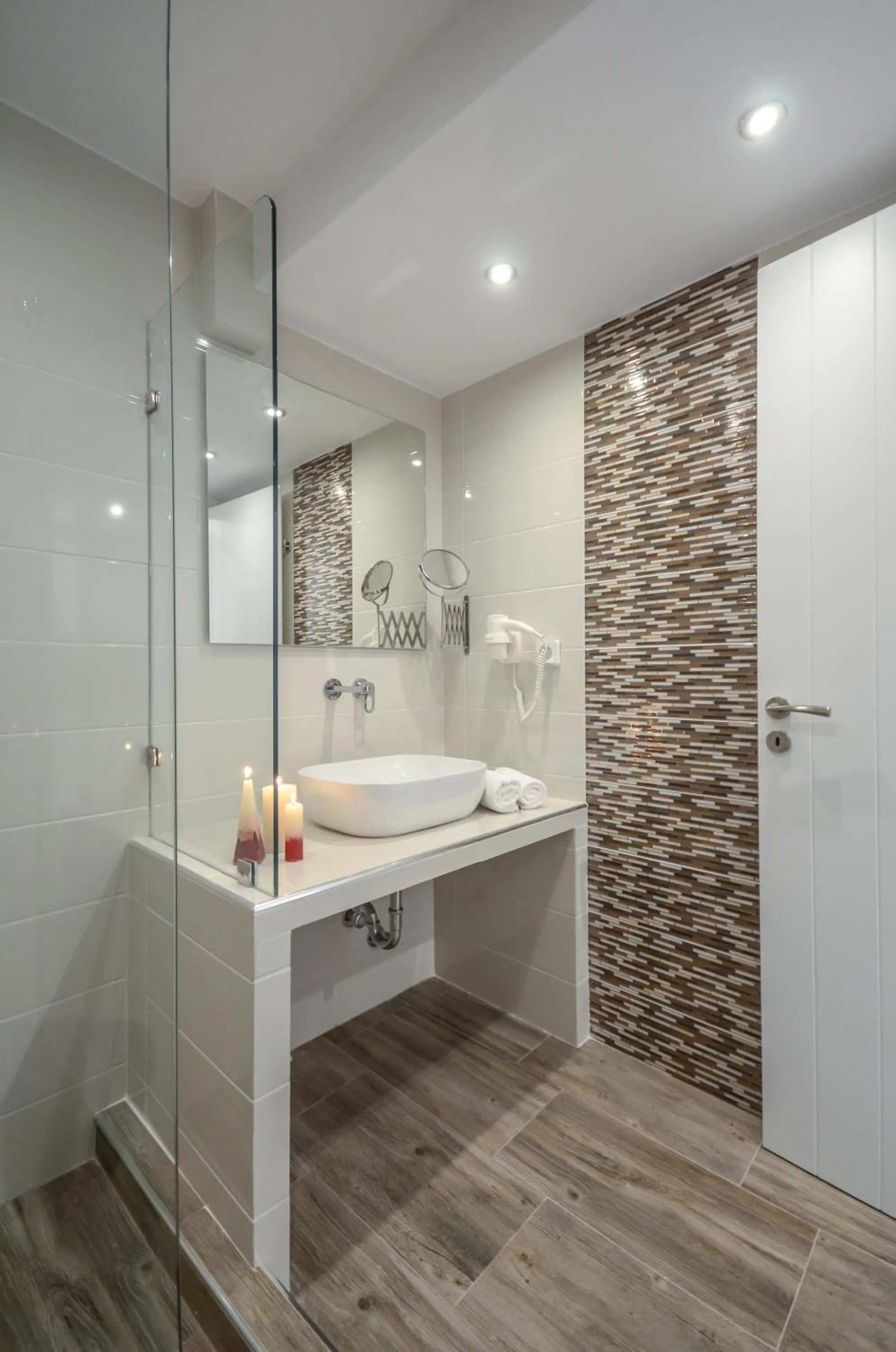 Shower in Sun Beach Hotel