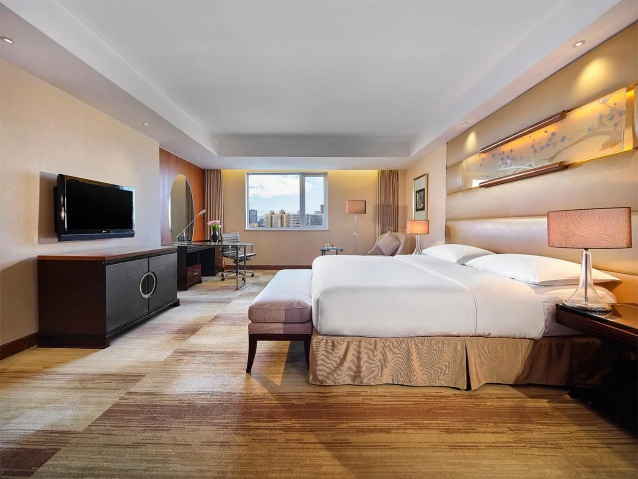 Photo of the whole room, Bed in Gehua New Century Hotel Beijing