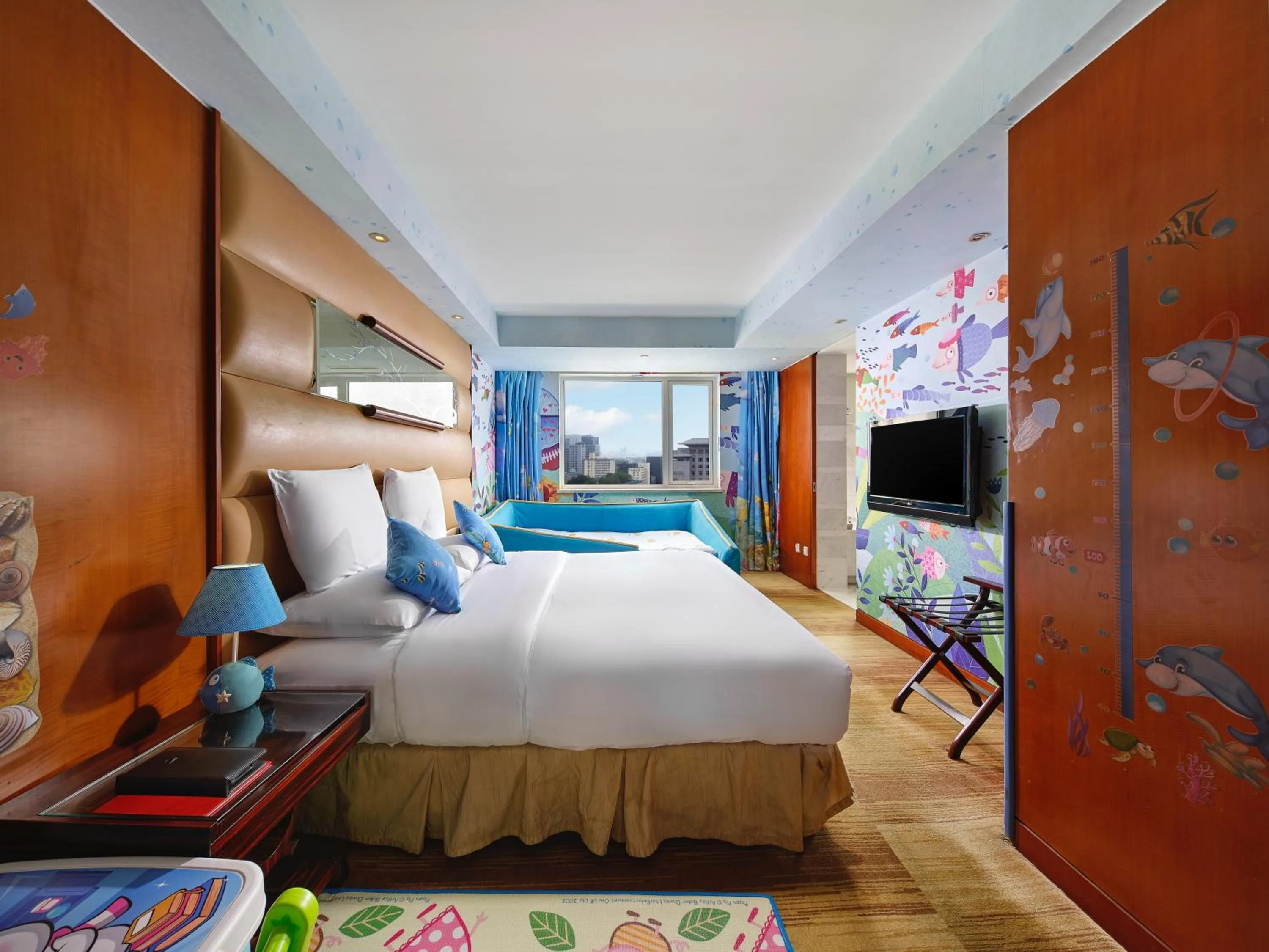 Photo of the whole room, Bed in Gehua New Century Hotel Beijing