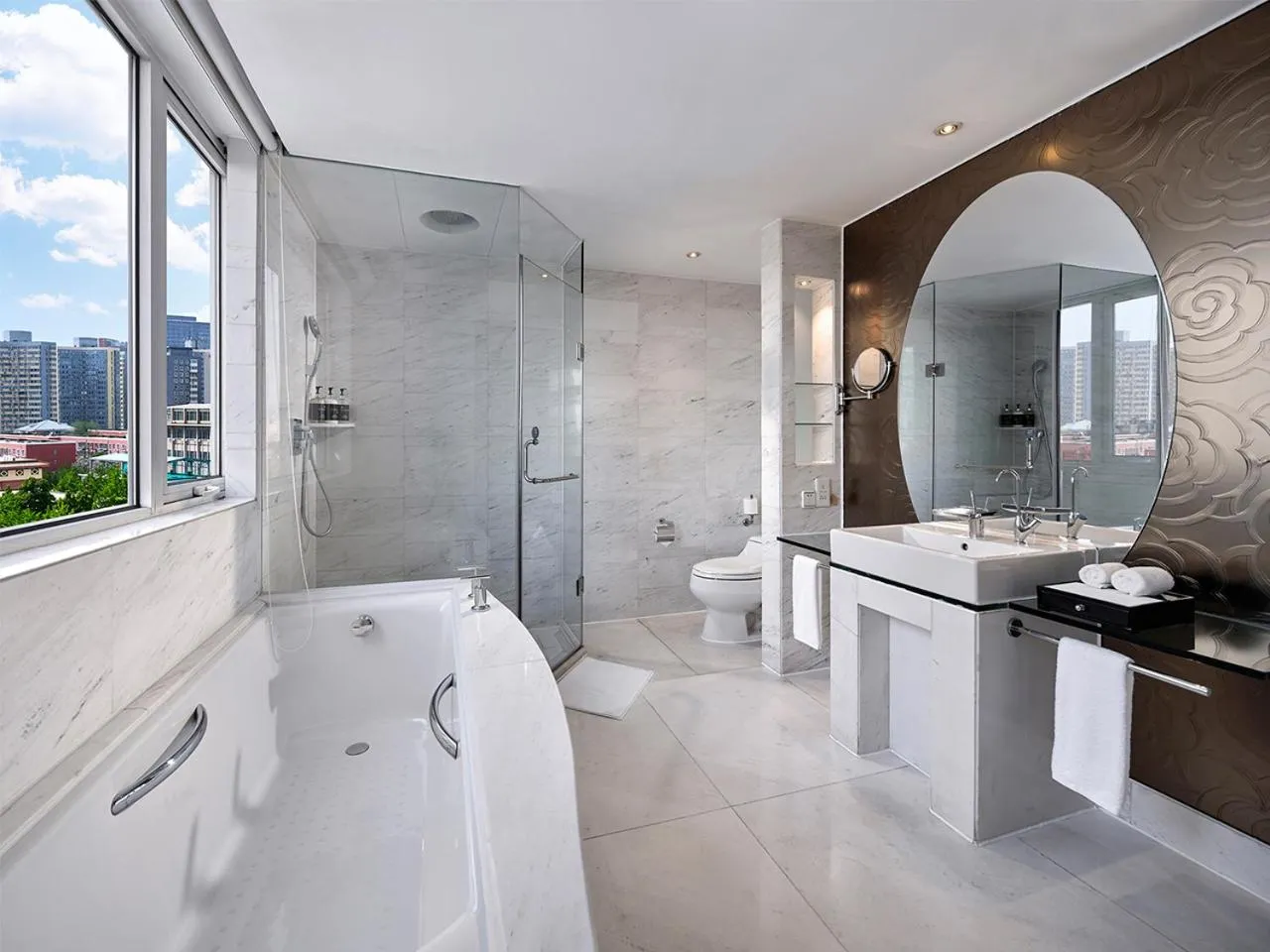 Toilet in Gehua New Century Hotel Beijing