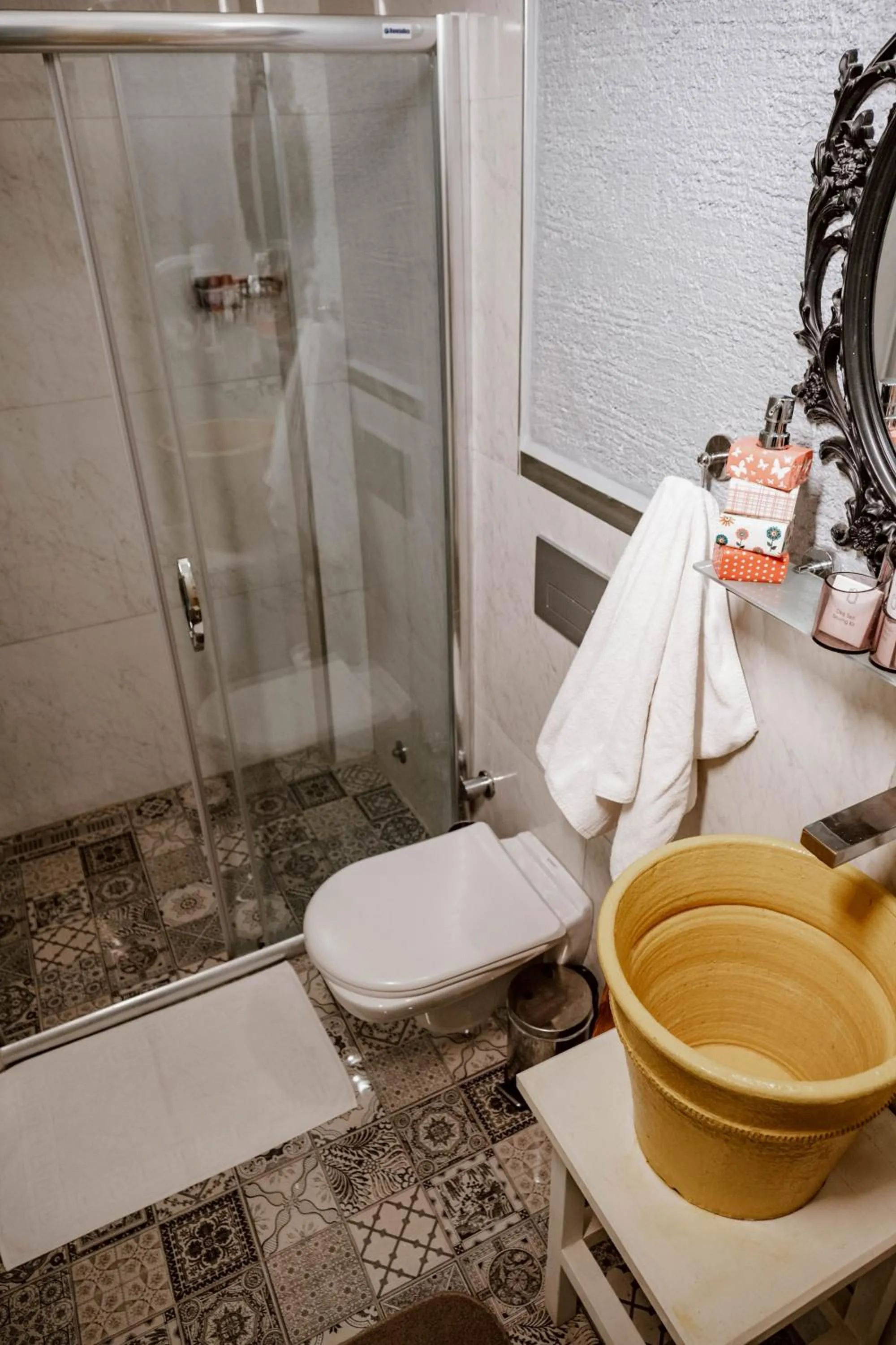 Bathroom in The Suite Apart Hotel