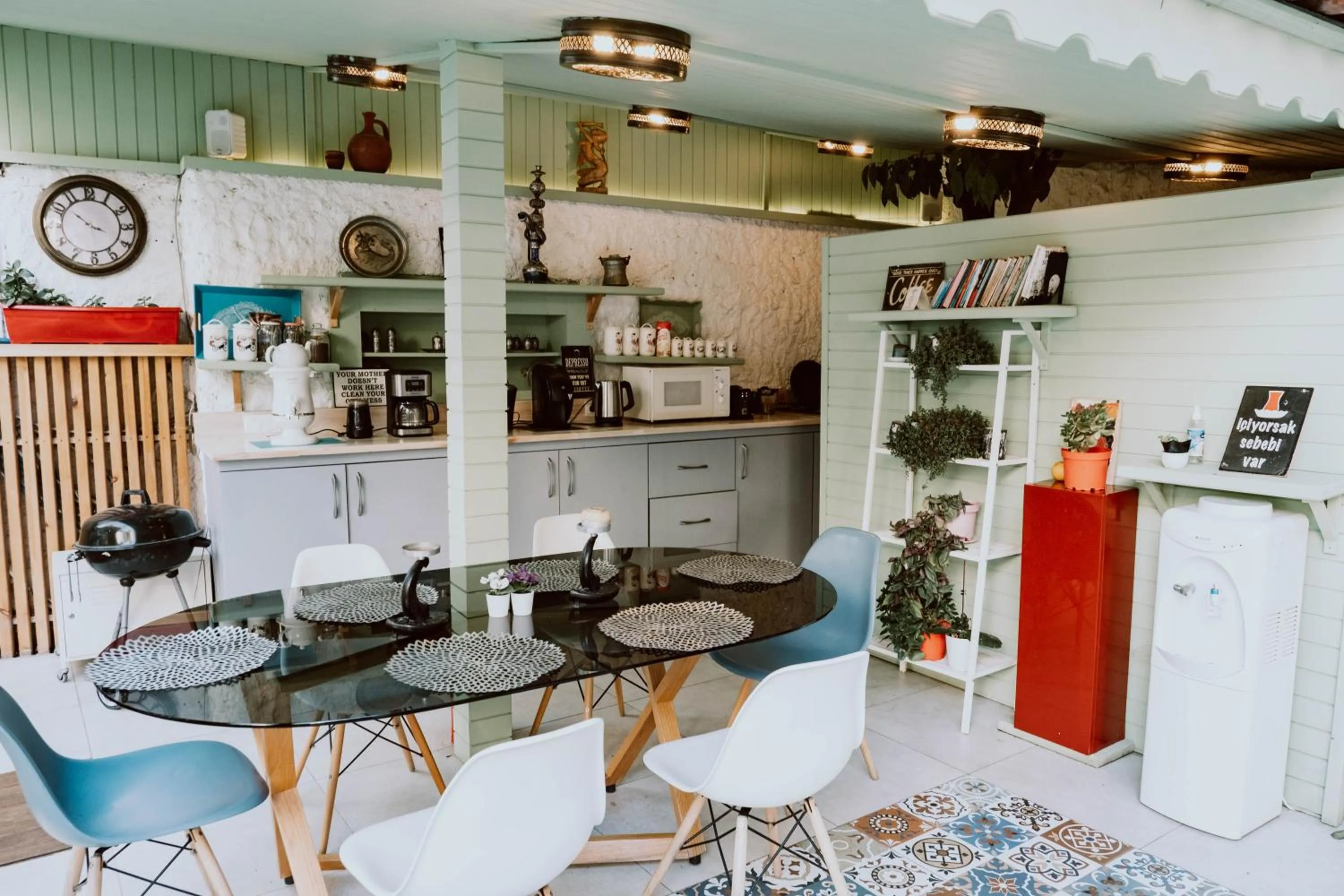 BBQ facilities in The Suite Apart Hotel