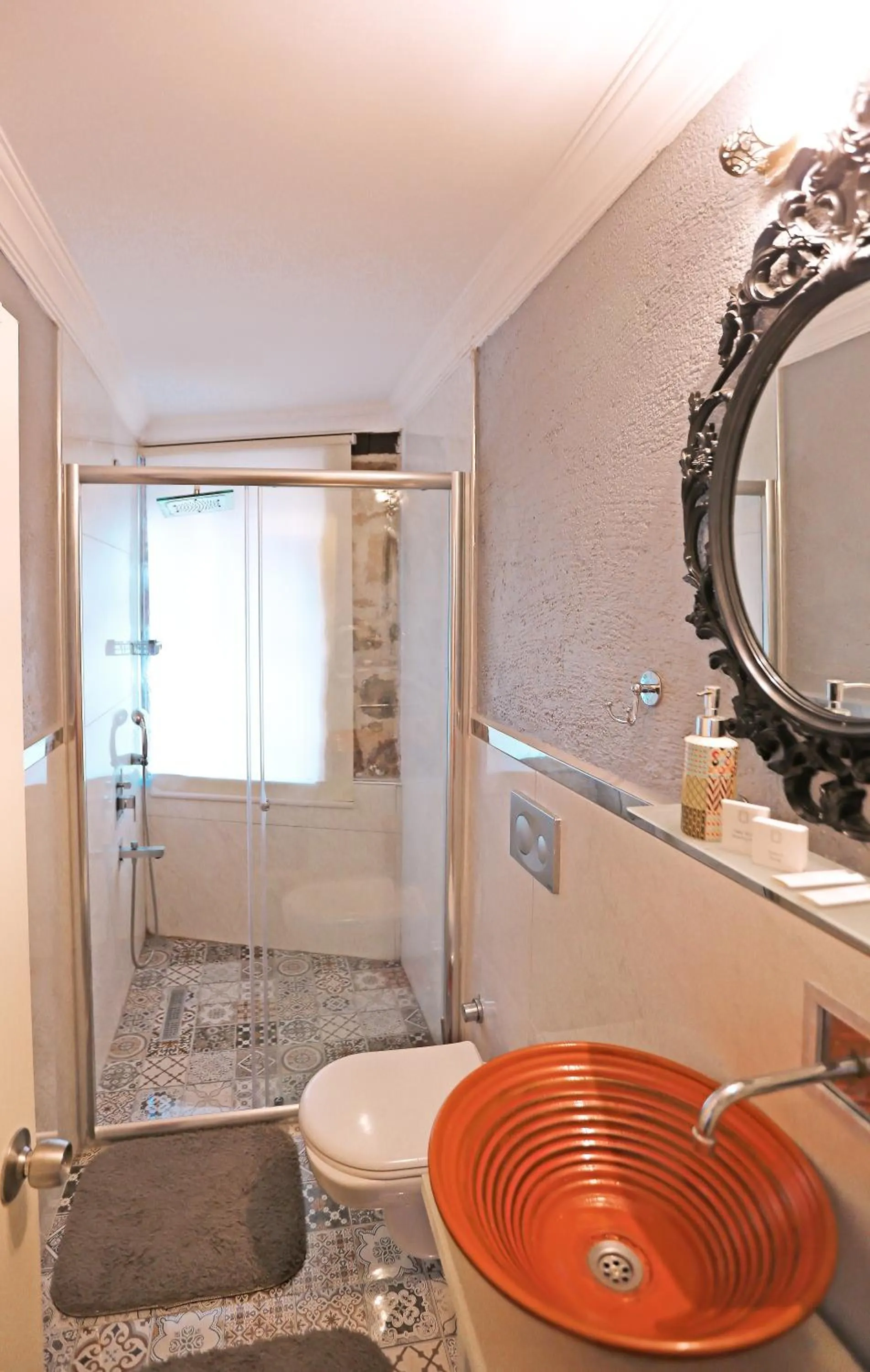 Bathroom in The Suite Apart Hotel