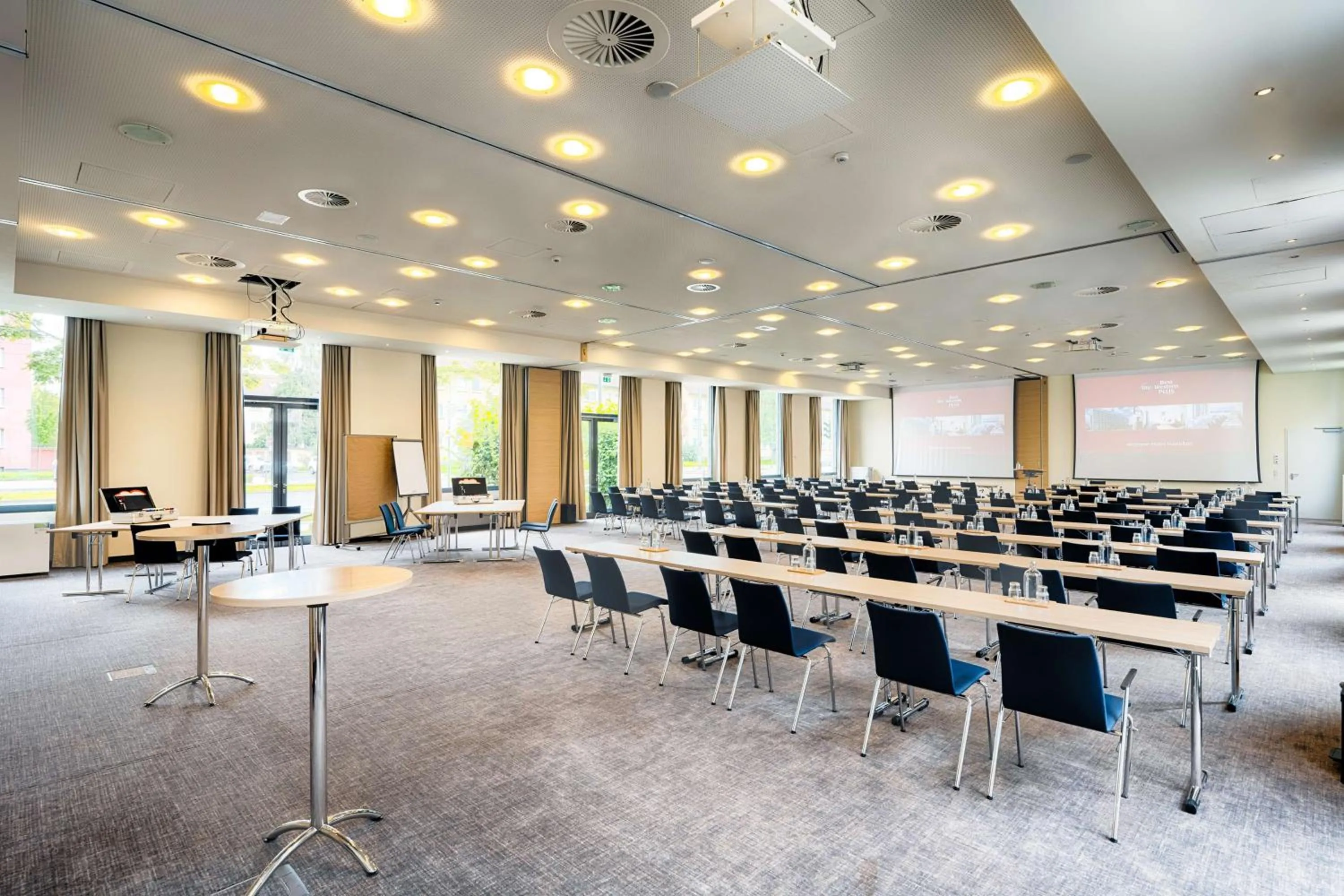 Meeting/conference room in Best Western Plus Welcome Hotel Frankfurt
